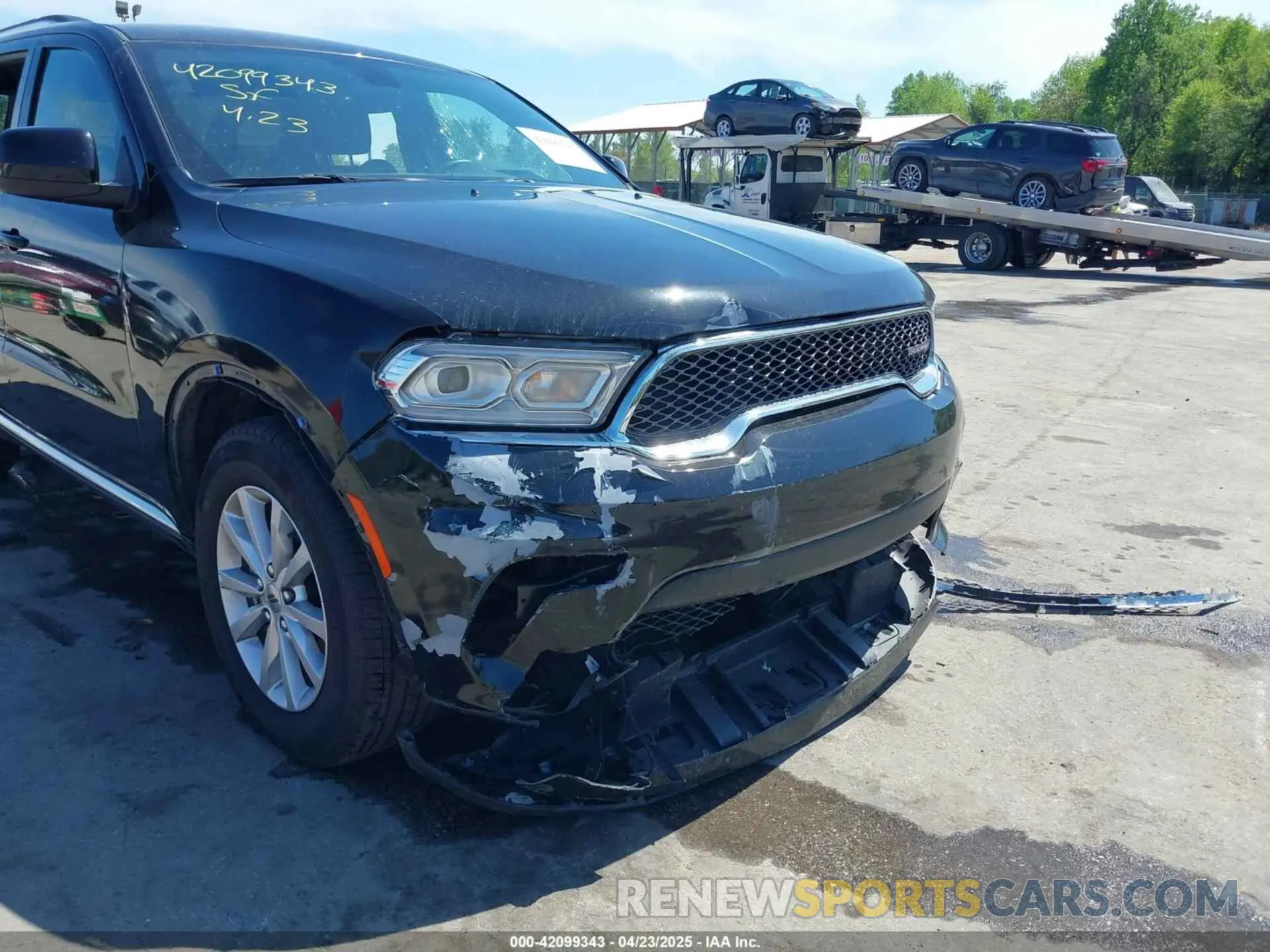 17 Photograph of a damaged car 1C4RDHAG1PC635467 DODGE DURANGO 2023