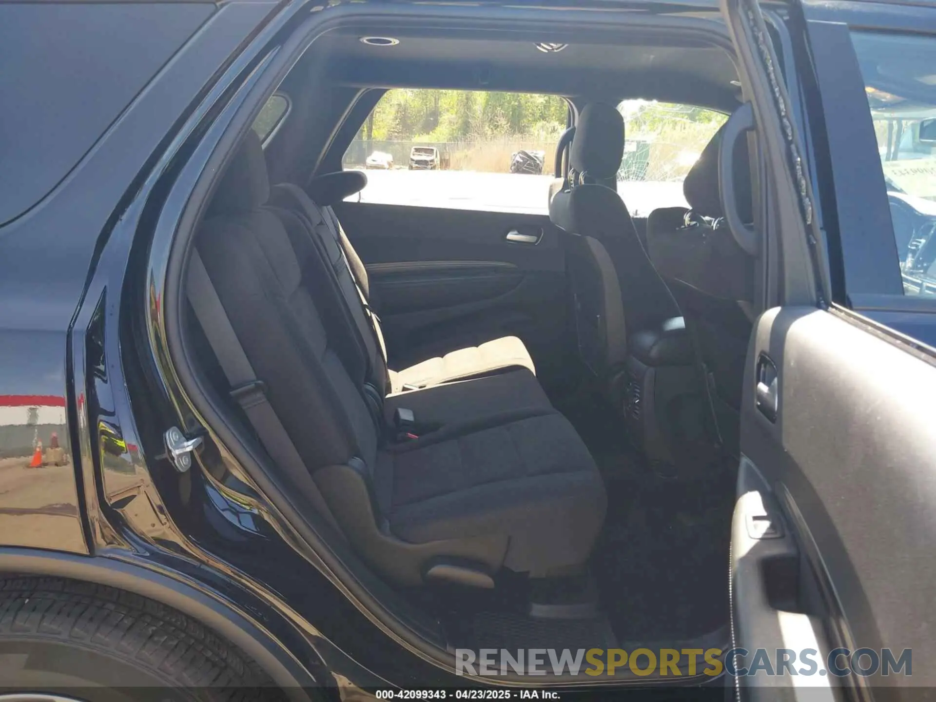 8 Photograph of a damaged car 1C4RDHAG1PC635467 DODGE DURANGO 2023