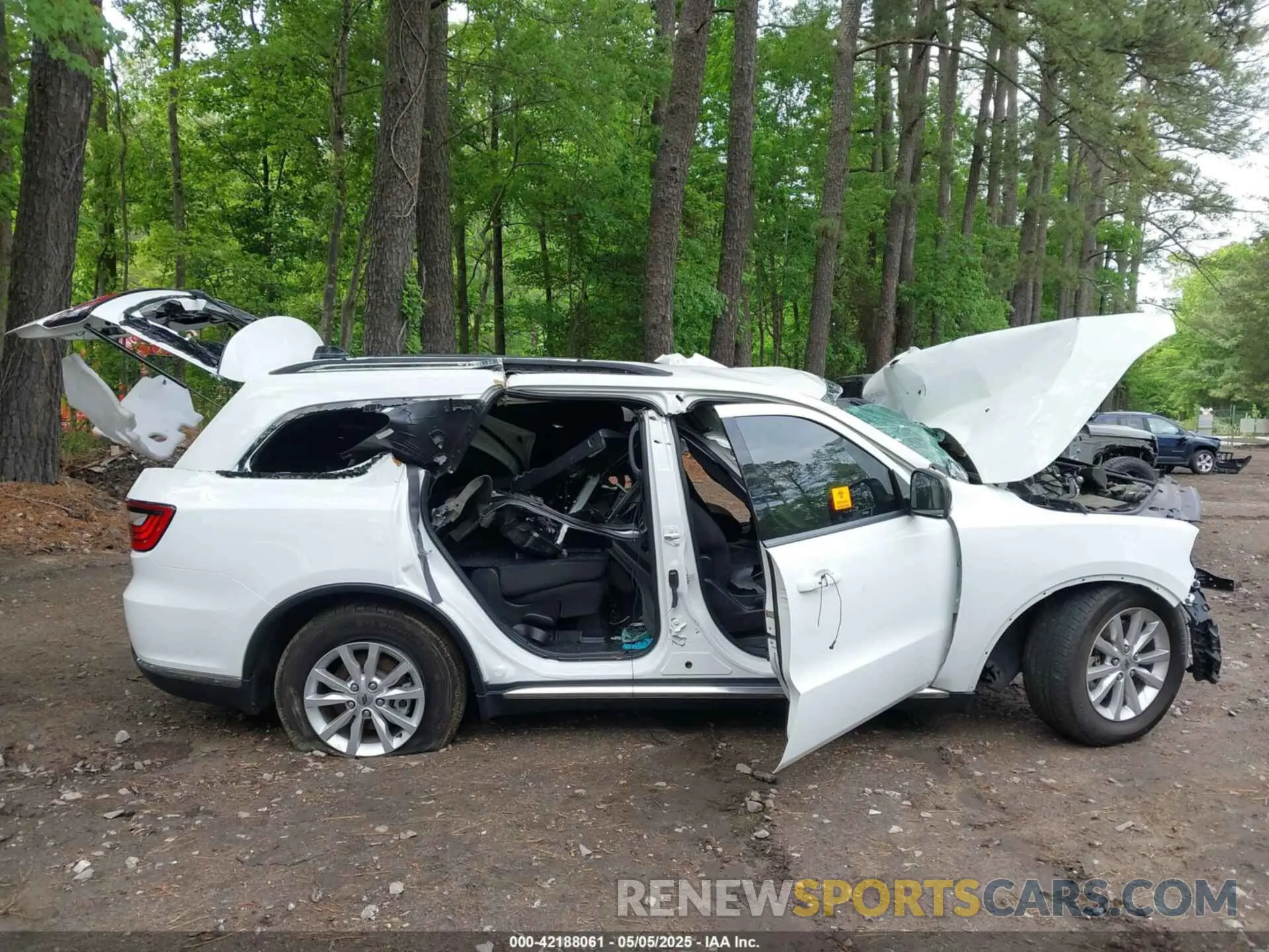 13 Photograph of a damaged car 1C4RDHAG4PC624673 DODGE DURANGO 2023