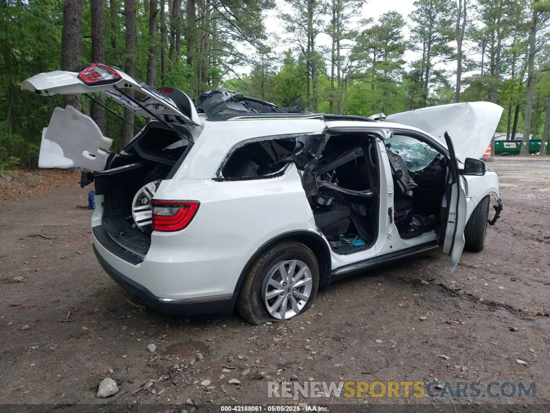 4 Photograph of a damaged car 1C4RDHAG4PC624673 DODGE DURANGO 2023