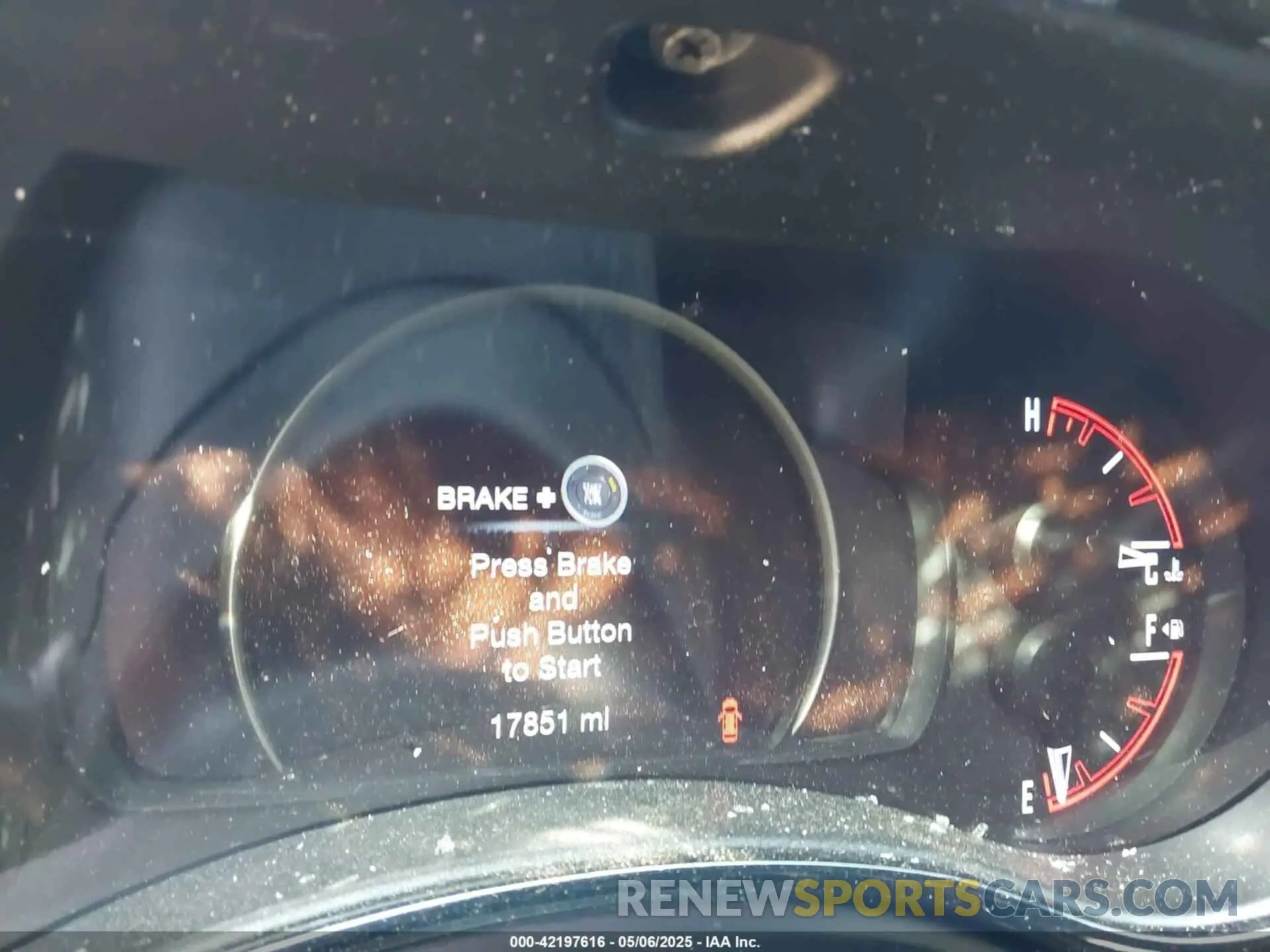 7 Photograph of a damaged car 1C4RDJAGXPC639198 DODGE DURANGO 2023