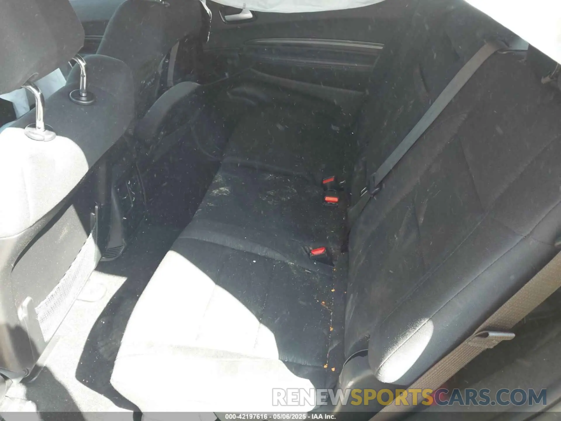 8 Photograph of a damaged car 1C4RDJAGXPC639198 DODGE DURANGO 2023