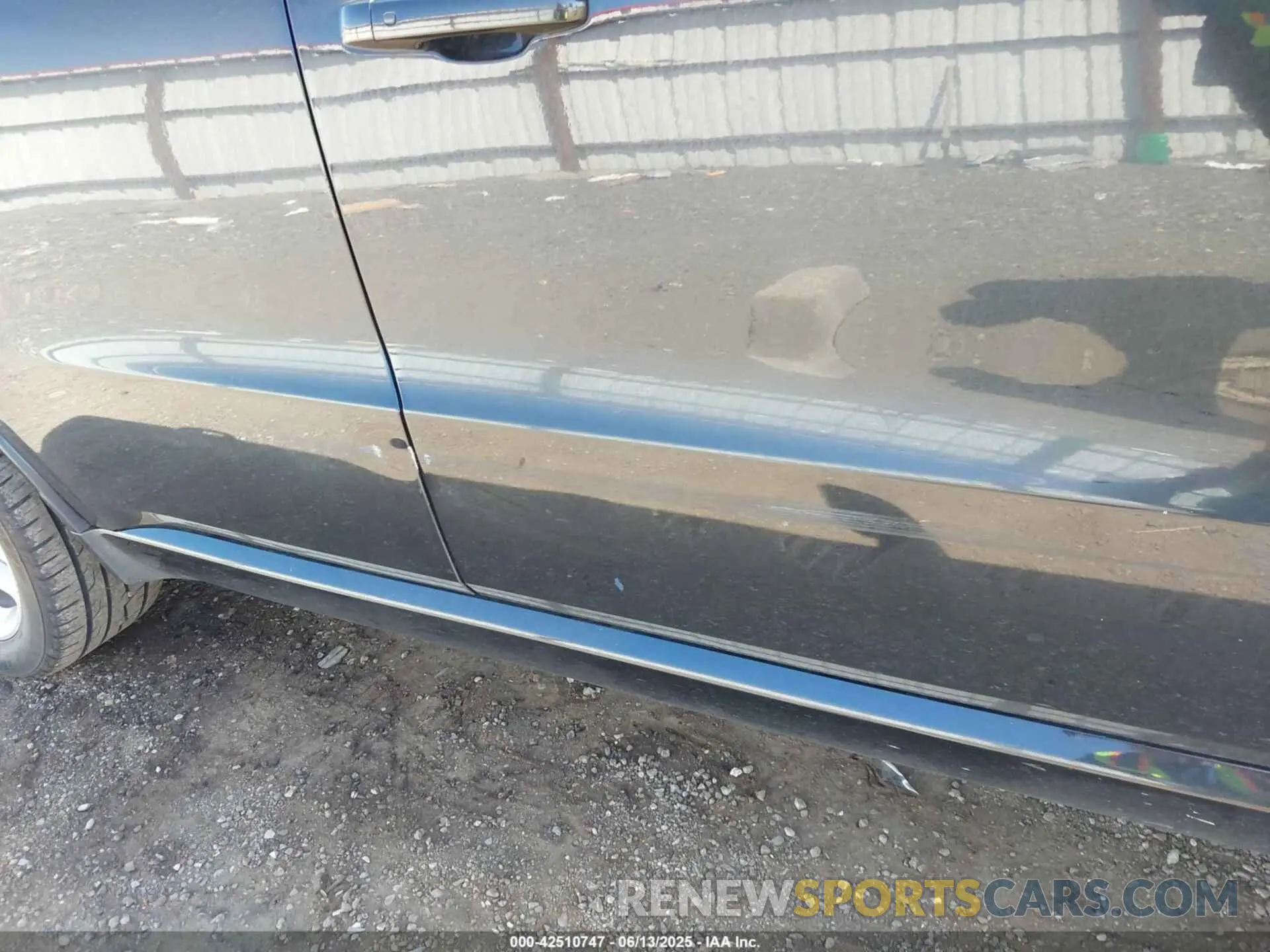 6 Photograph of a damaged car 1C4RDJDG0PC637536 DODGE DURANGO 2023