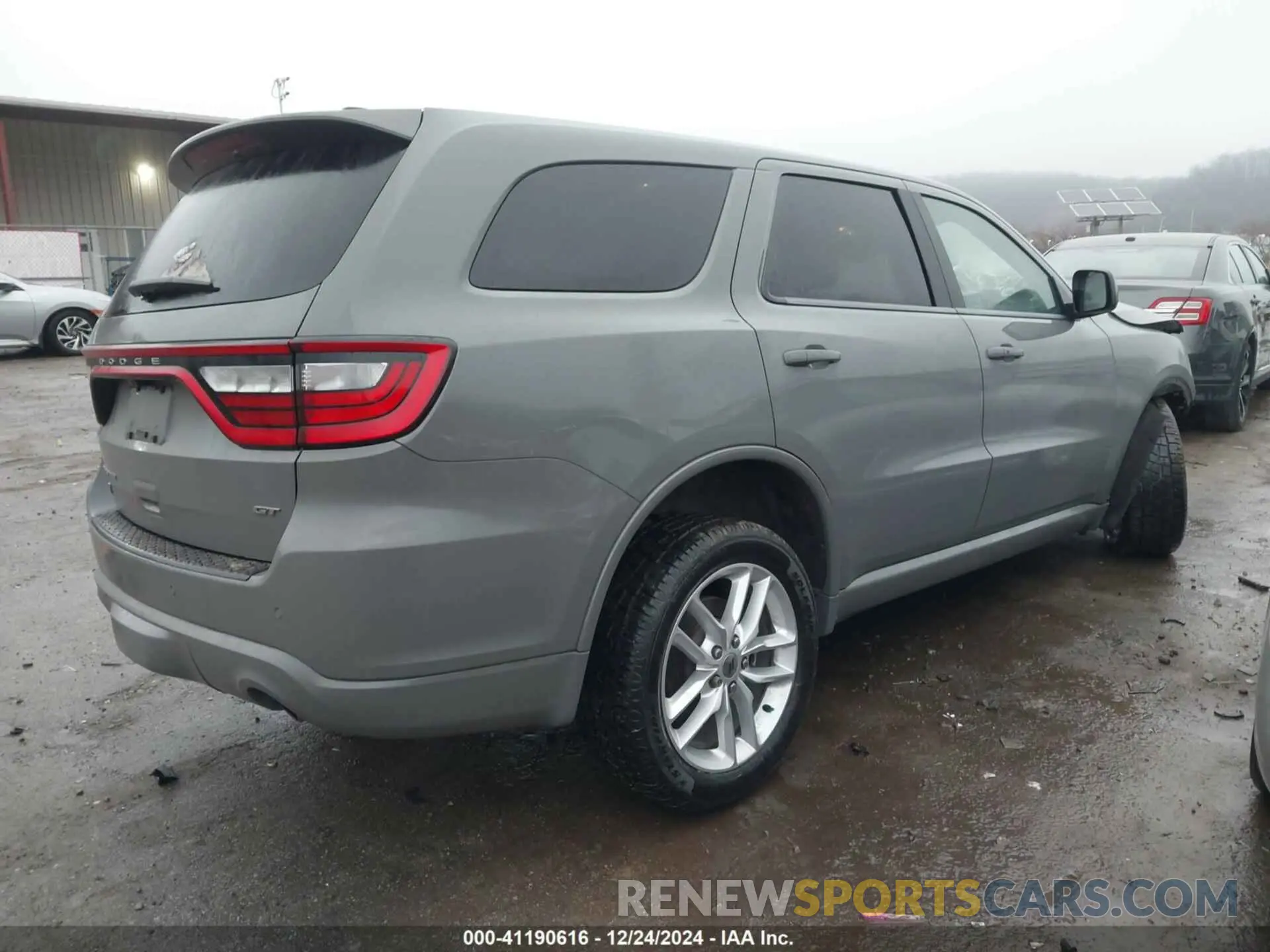 4 Photograph of a damaged car 1C4RDJDG1PC556514 DODGE DURANGO 2023