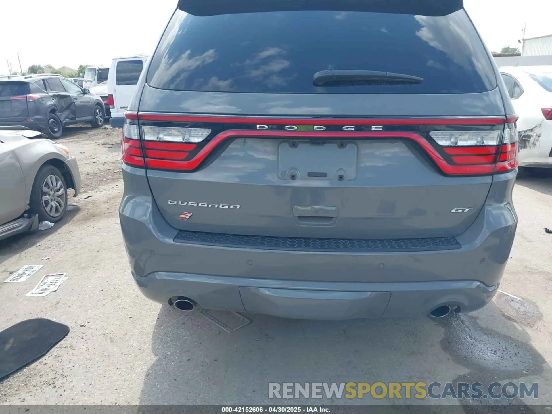16 Photograph of a damaged car 1C4RDJDG2PC572740 DODGE DURANGO 2023