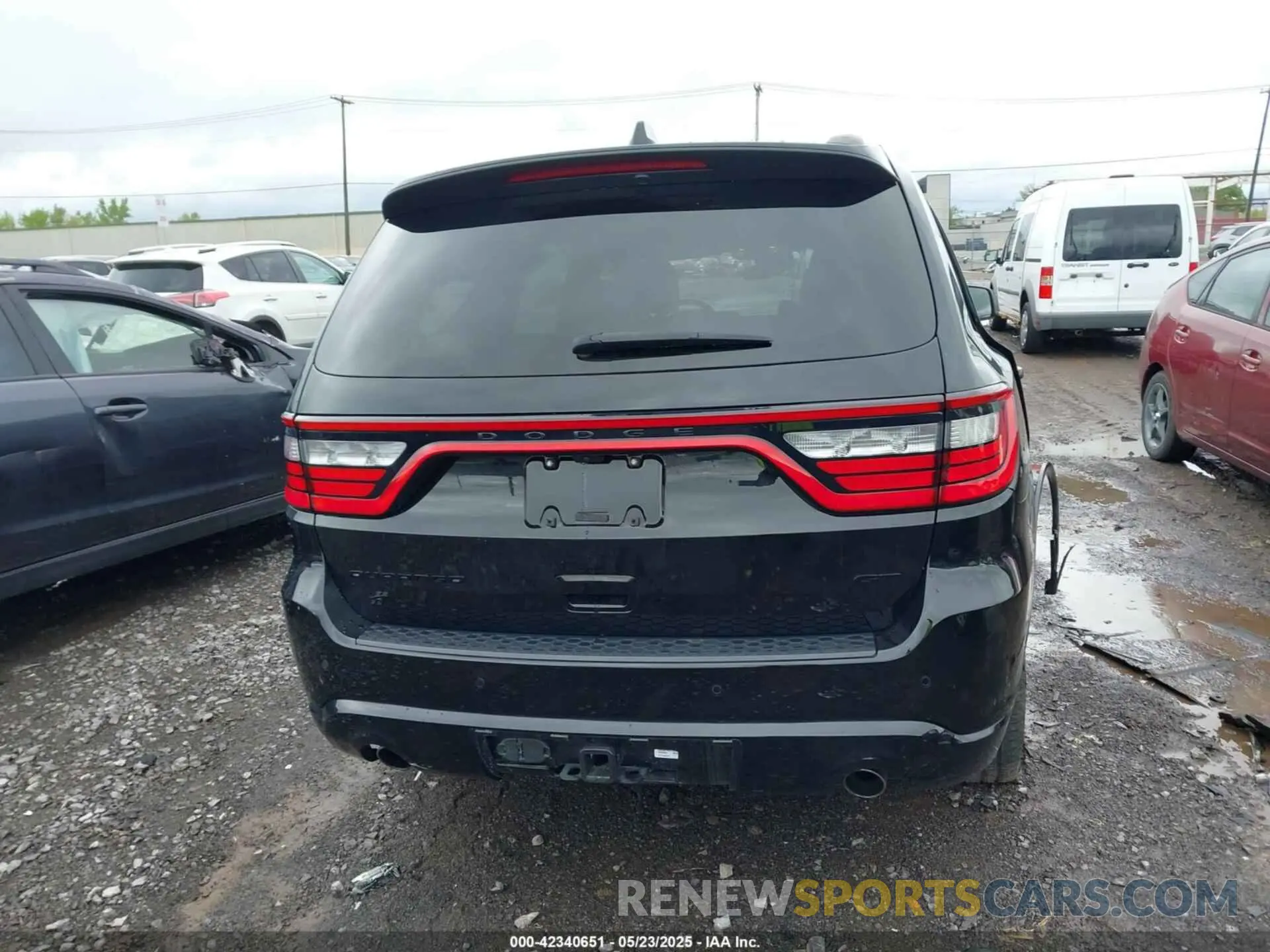 16 Photograph of a damaged car 1C4RDJDG3PC653651 DODGE DURANGO 2023