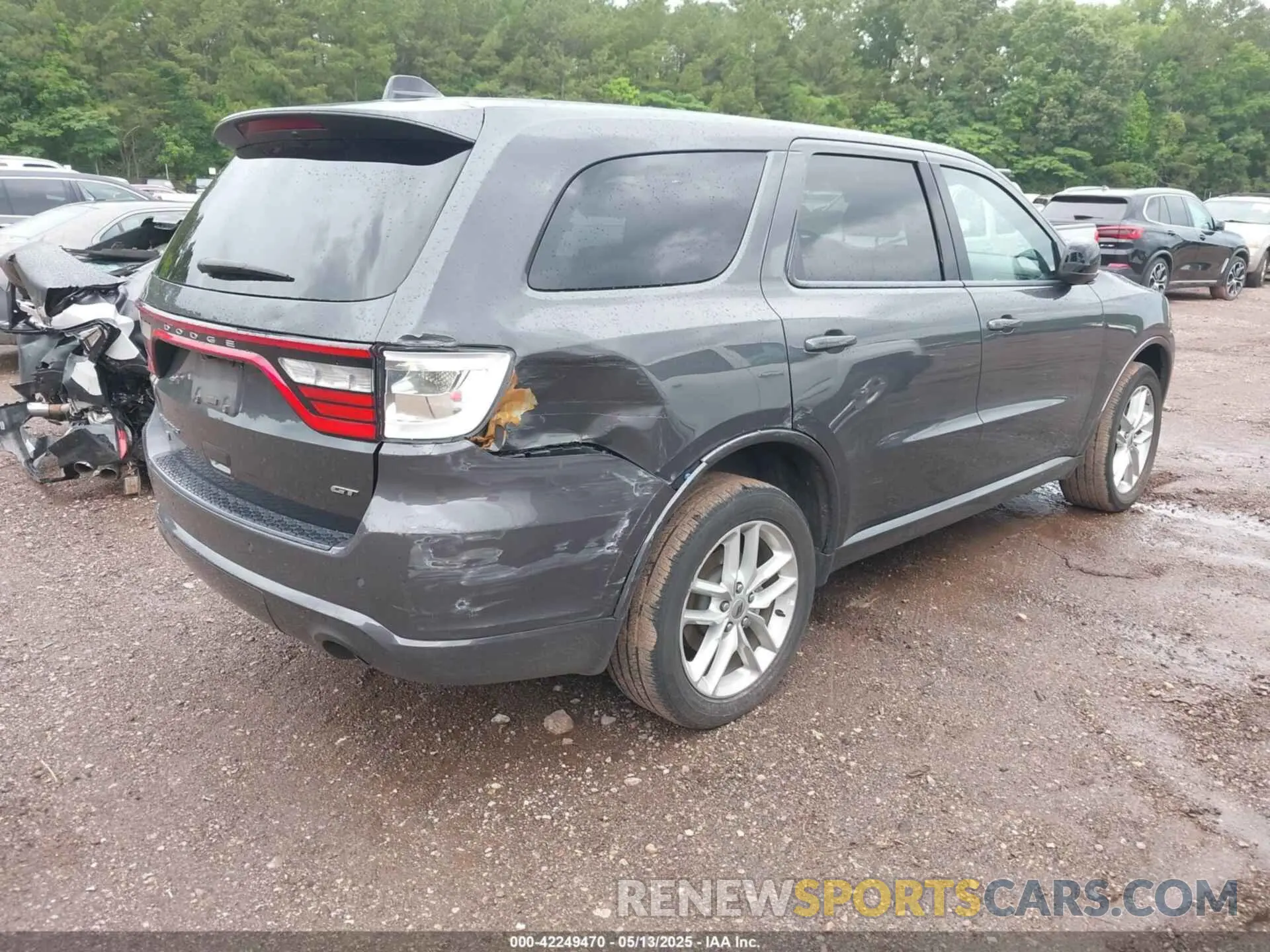 4 Photograph of a damaged car 1C4RDJDG3PC715193 DODGE DURANGO 2023