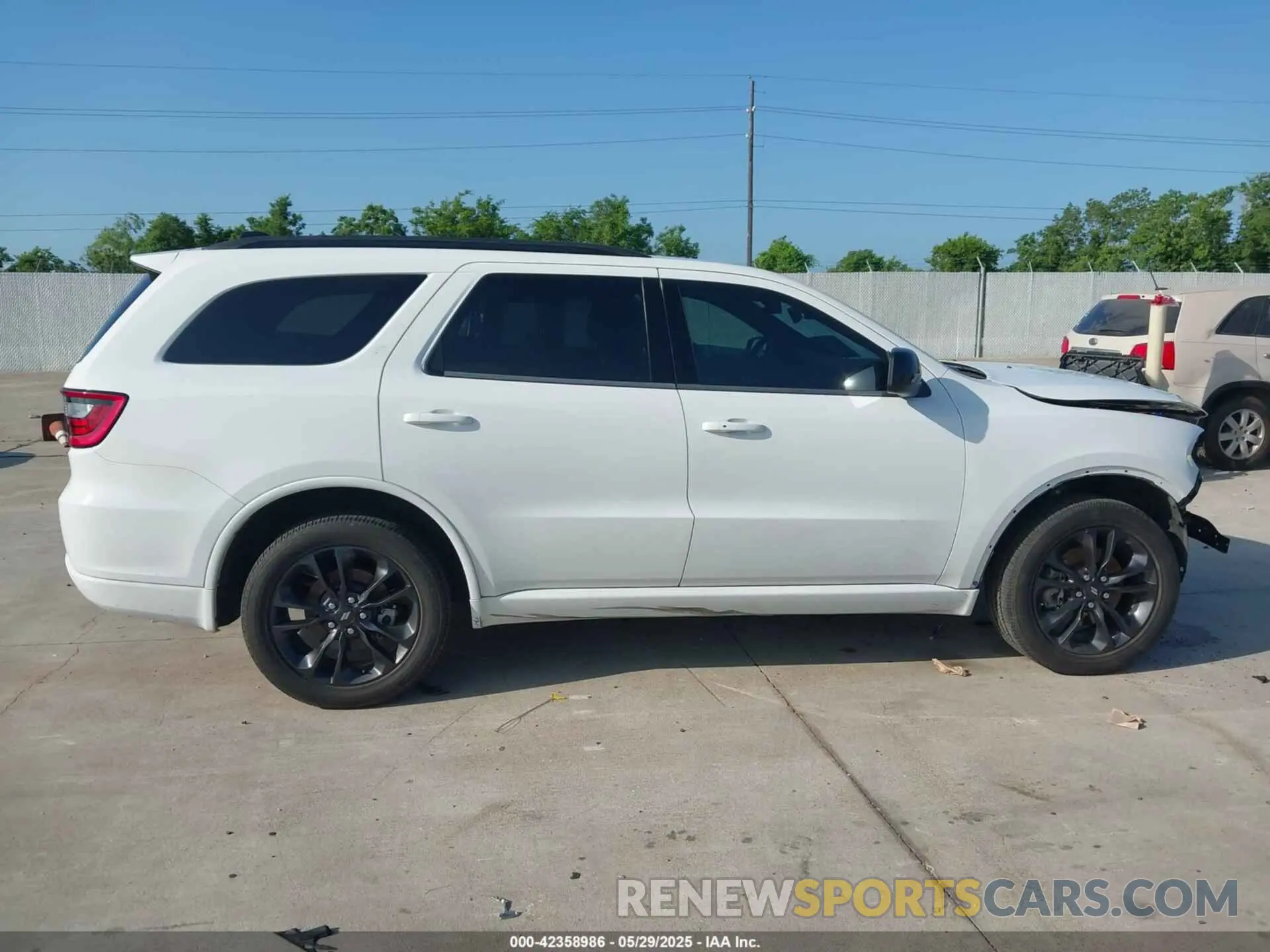 13 Photograph of a damaged car 1C4RDJDG4PC639533 DODGE DURANGO 2023