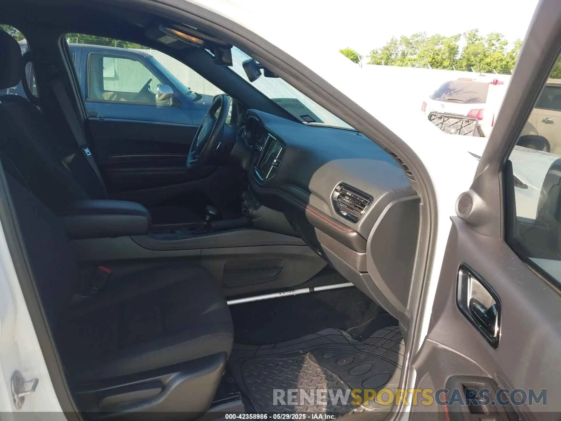 5 Photograph of a damaged car 1C4RDJDG4PC639533 DODGE DURANGO 2023