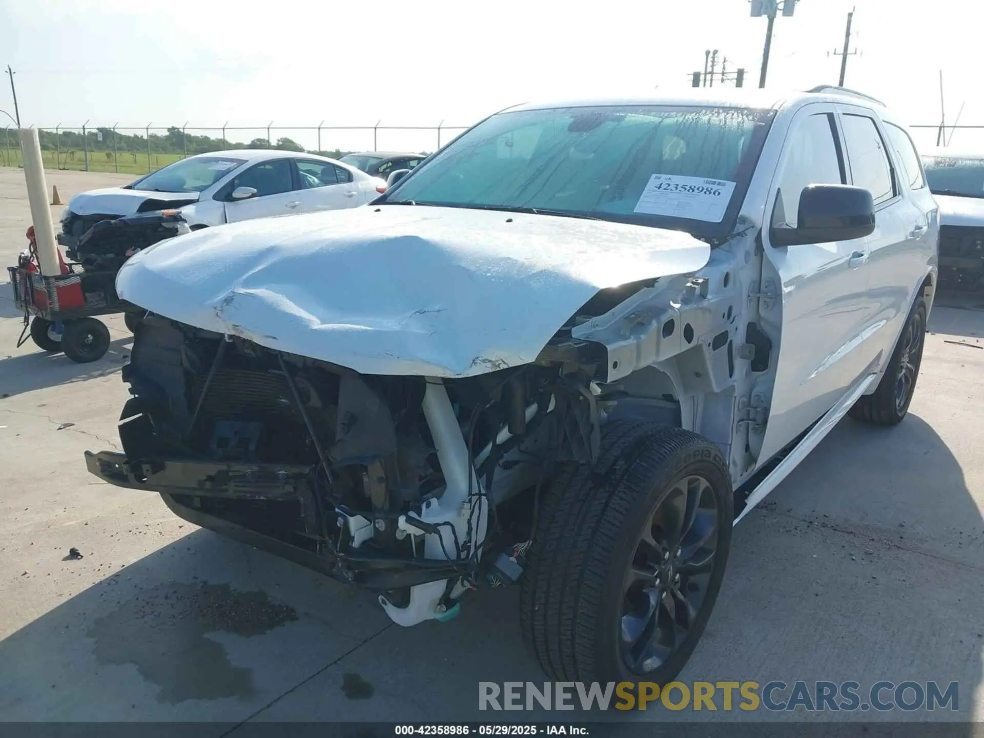 6 Photograph of a damaged car 1C4RDJDG4PC639533 DODGE DURANGO 2023