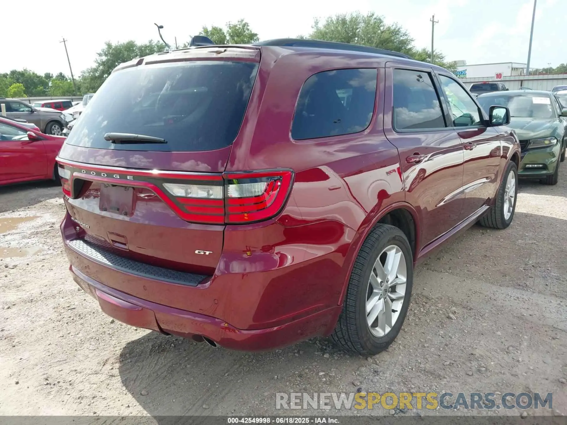 4 Photograph of a damaged car 1C4RDJDG7PC626520 DODGE DURANGO 2023