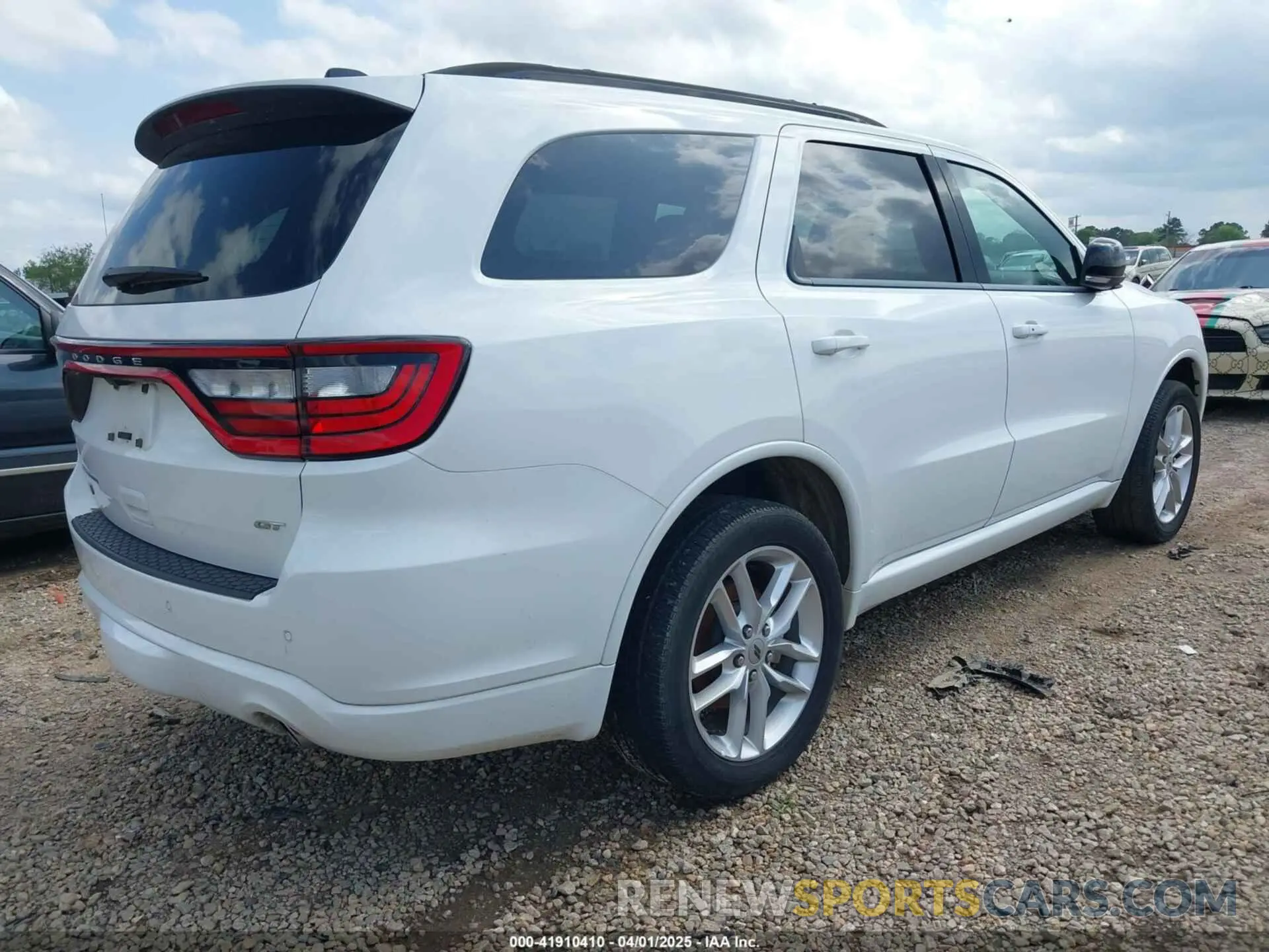 4 Photograph of a damaged car 1C4RDJDG9PC597246 DODGE DURANGO 2023