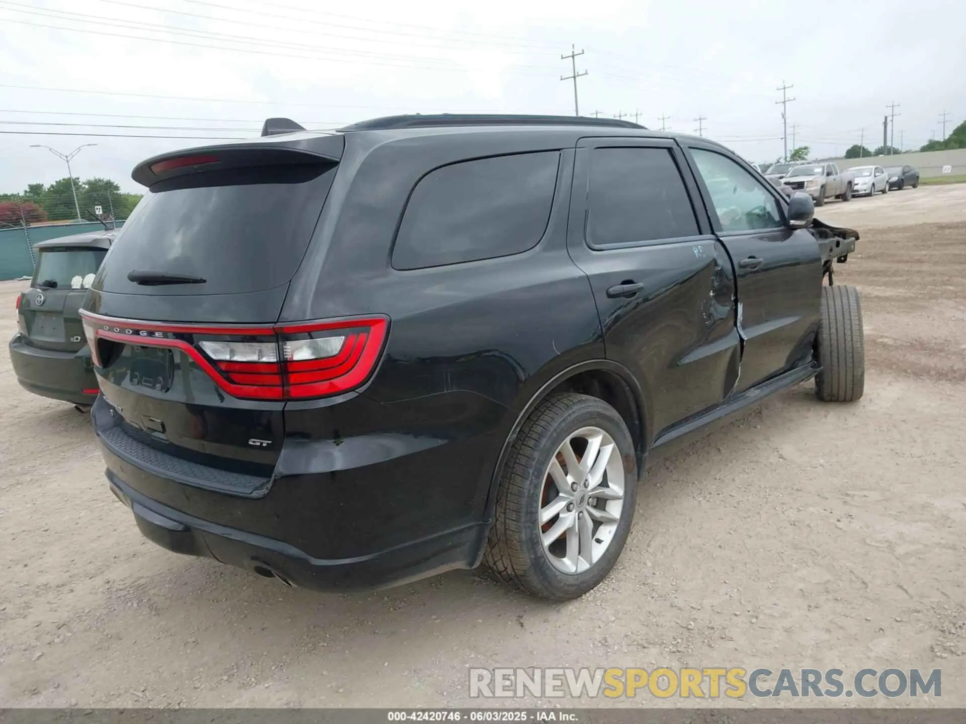 4 Photograph of a damaged car 1C4RDJDG9PC677551 DODGE DURANGO 2023