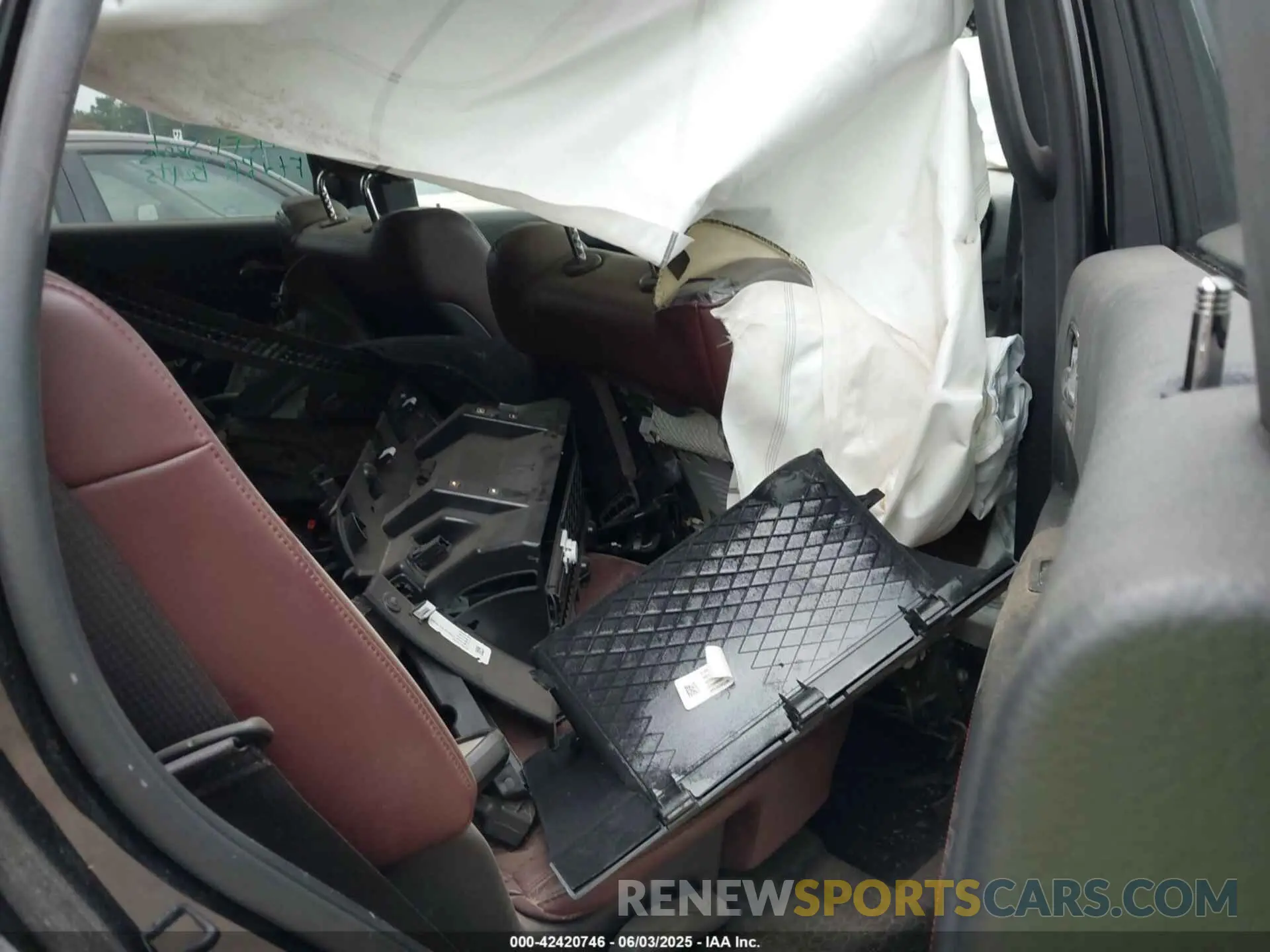 8 Photograph of a damaged car 1C4RDJDG9PC677551 DODGE DURANGO 2023