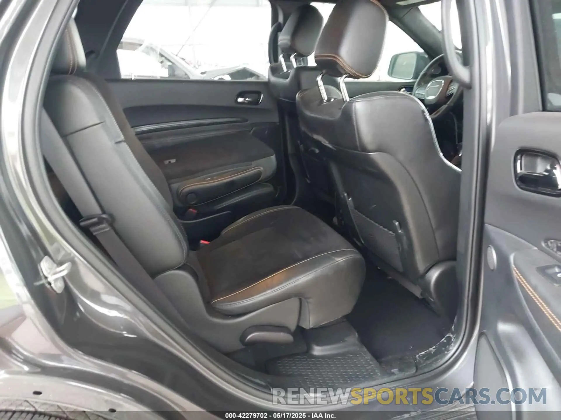 8 Photograph of a damaged car 1C4SDHCT4PC715020 DODGE DURANGO 2023
