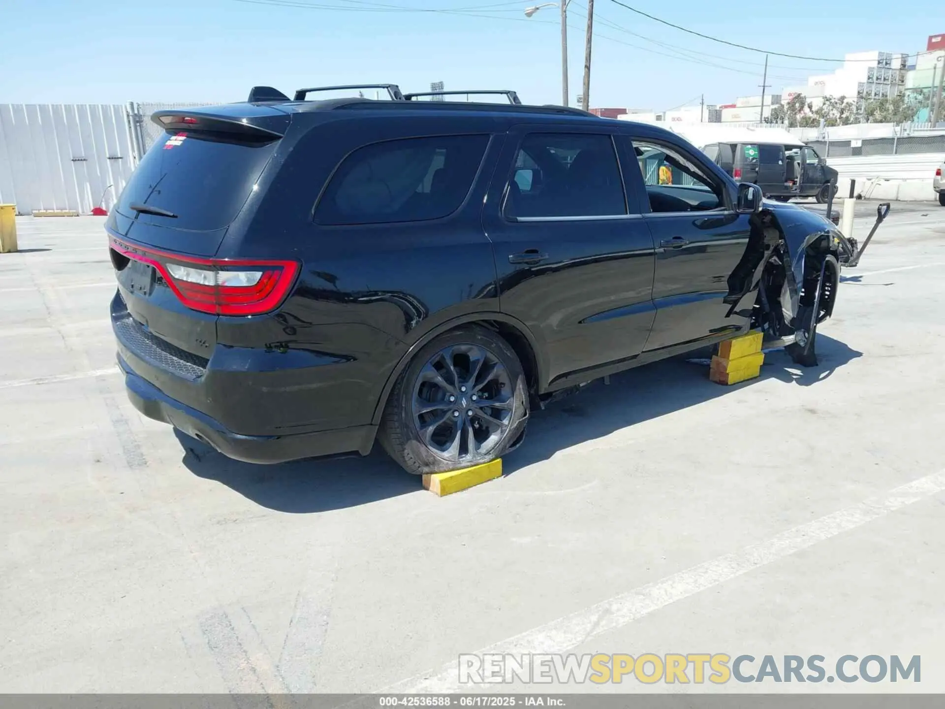 4 Photograph of a damaged car 1C4SDHCT7PC579370 DODGE DURANGO 2023