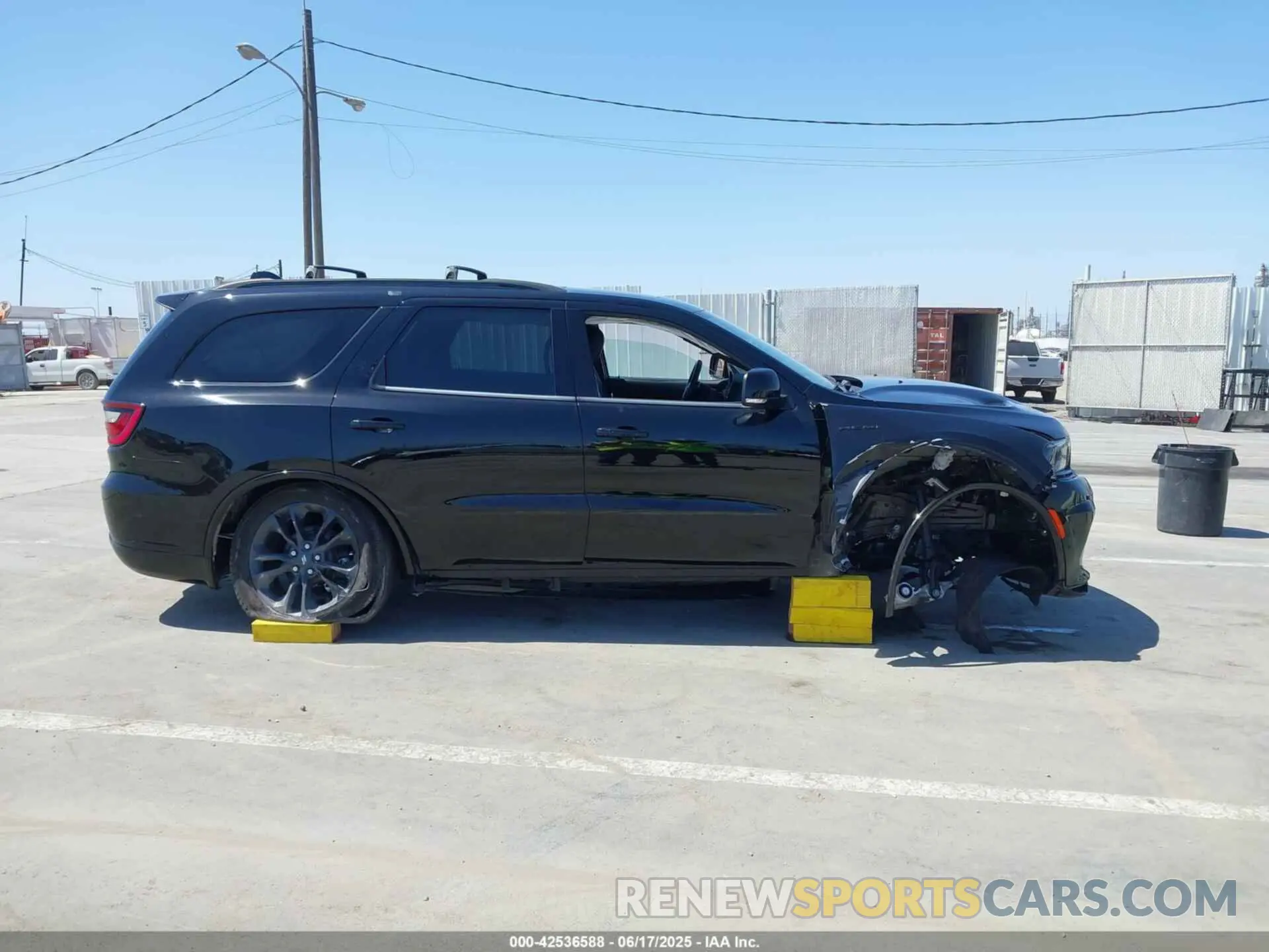 6 Photograph of a damaged car 1C4SDHCT7PC579370 DODGE DURANGO 2023