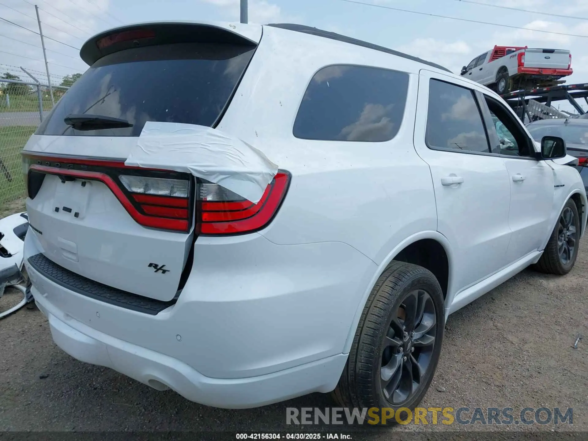 4 Photograph of a damaged car 1C4SDHCT7PC686970 DODGE DURANGO 2023