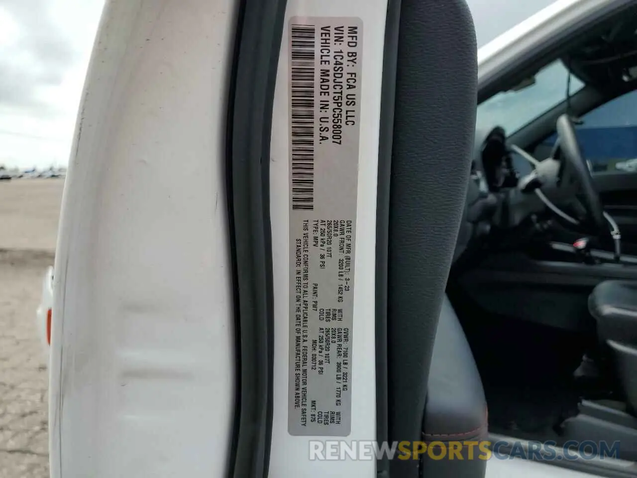 14 Photograph of a damaged car 1C4SDJCT5PC558007 DODGE DURANGO 2023