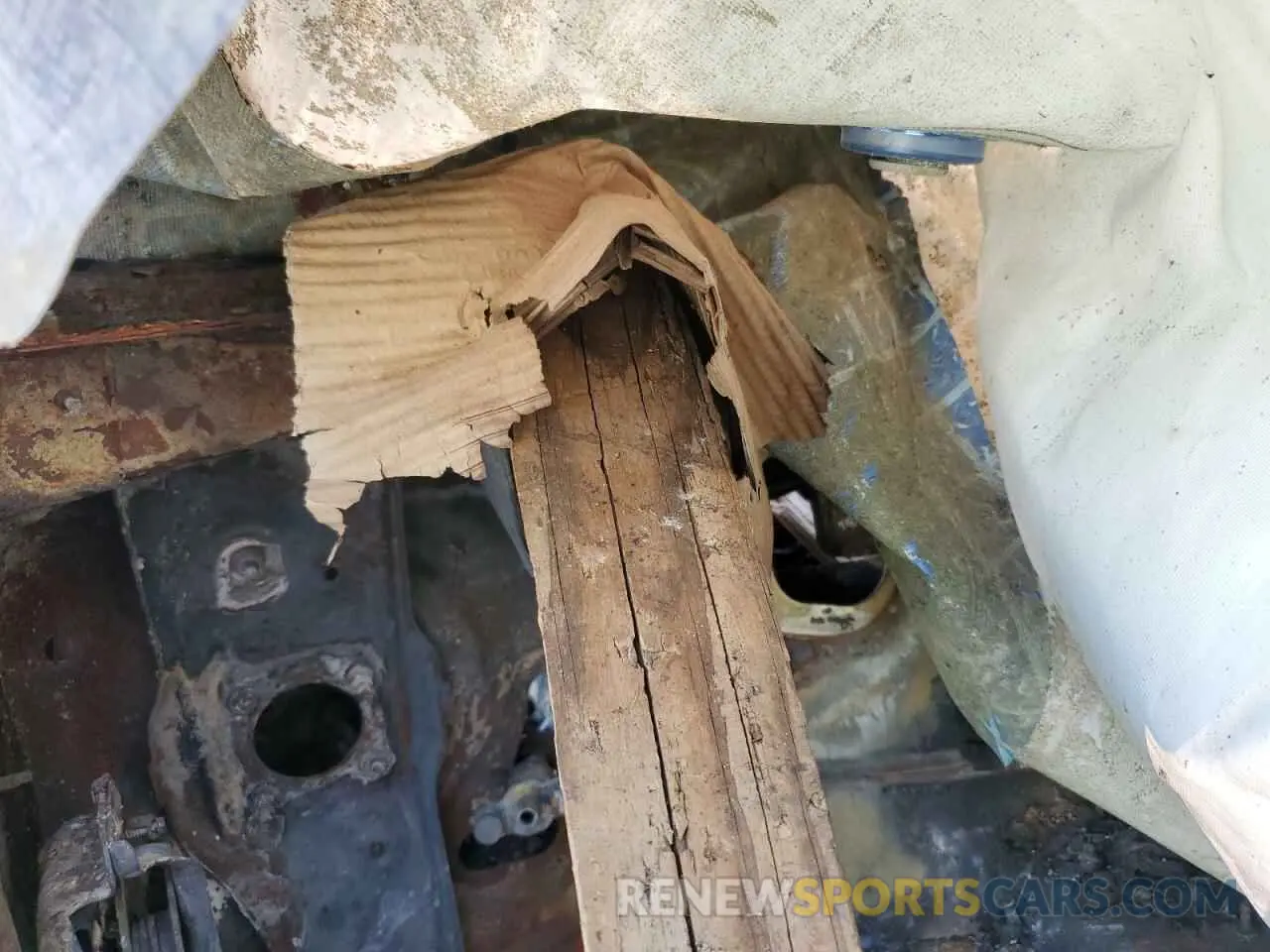 9 Photograph of a damaged car 1C4SDJCT5PC569623 DODGE DURANGO 2023