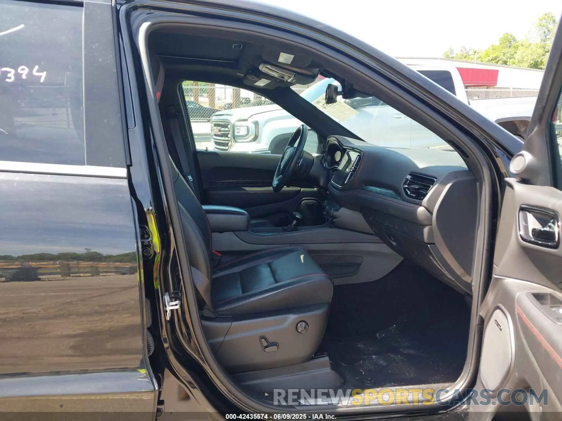 5 Photograph of a damaged car 1C4SDJCT6PC585376 DODGE DURANGO 2023