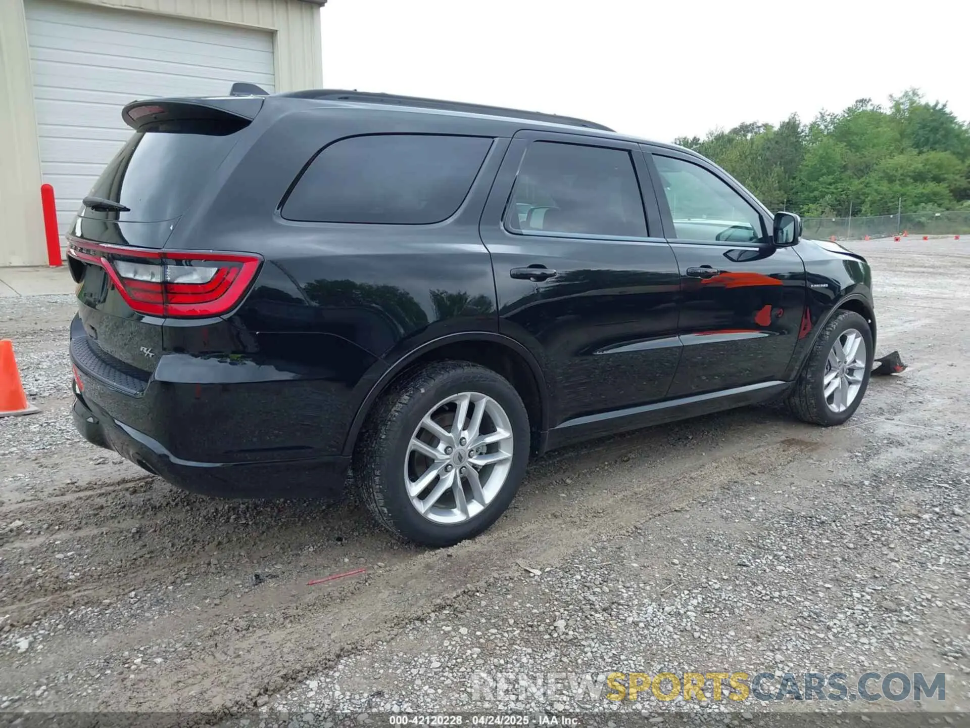 4 Photograph of a damaged car 1C4SDJCT7PC553942 DODGE DURANGO 2023