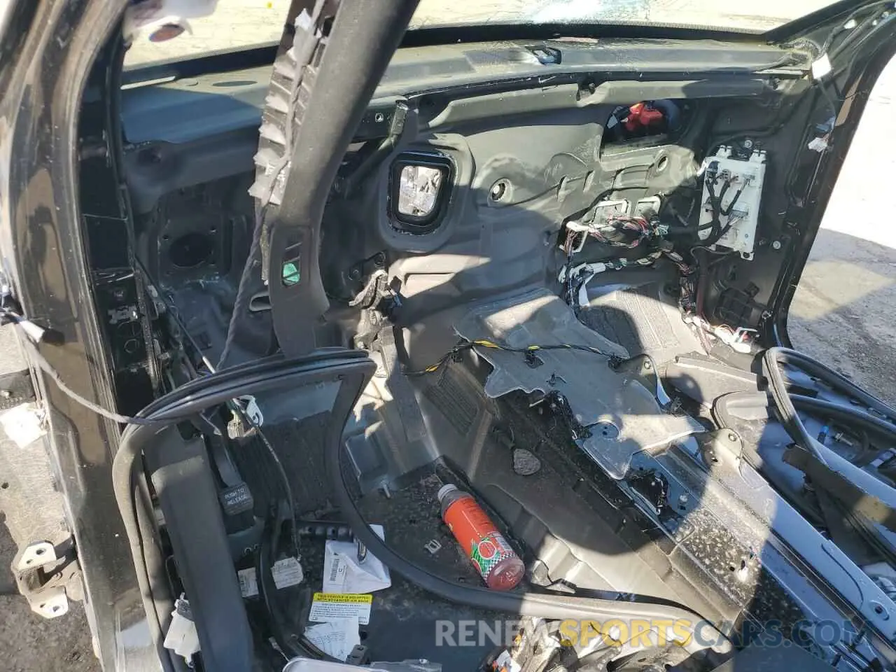 8 Photograph of a damaged car 1C4SDJCTXPC550999 DODGE DURANGO 2023