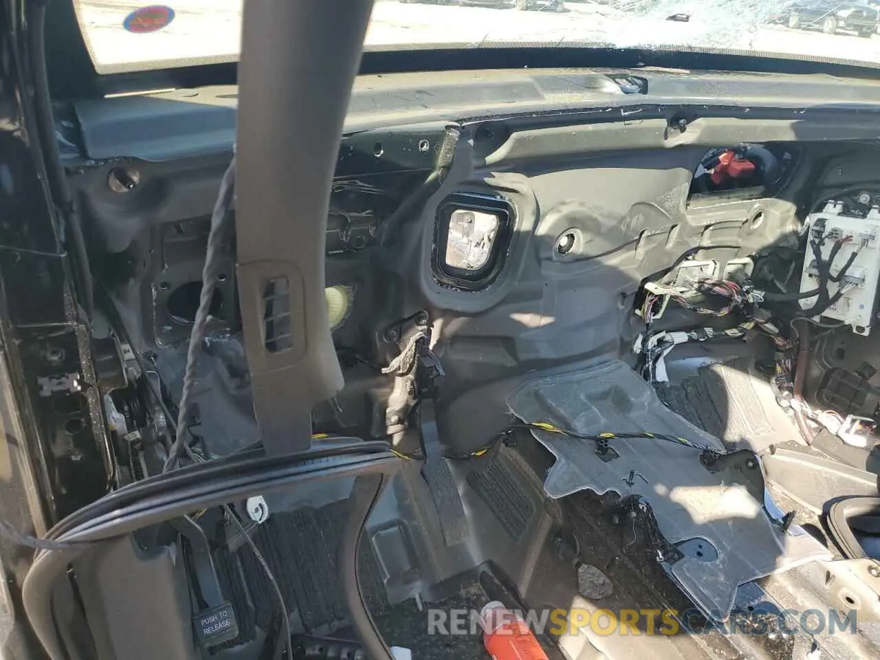 9 Photograph of a damaged car 1C4SDJCTXPC550999 DODGE DURANGO 2023
