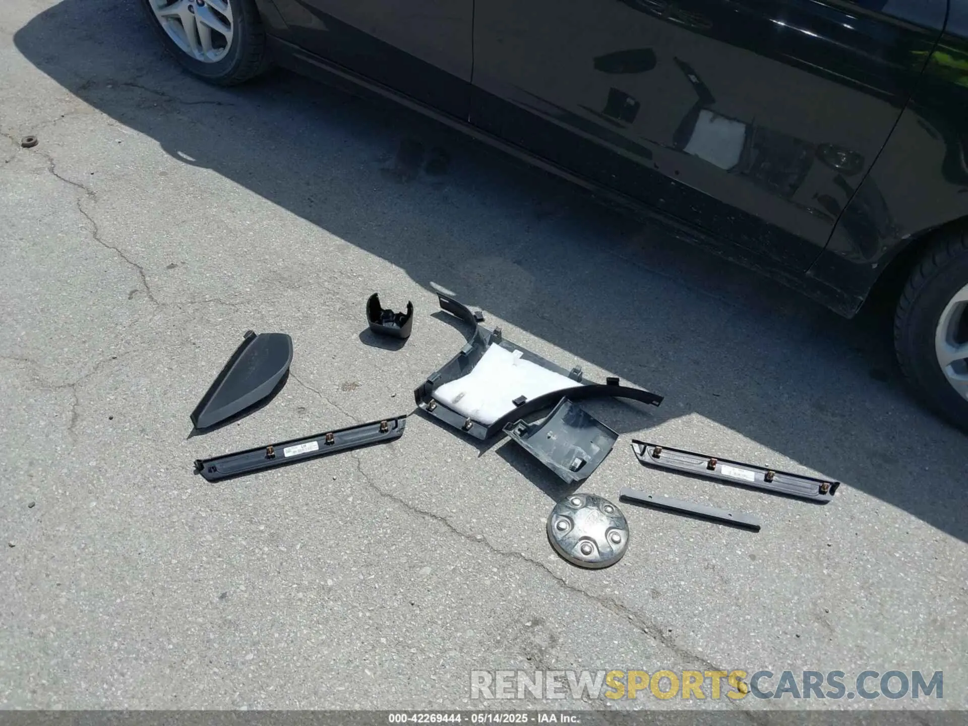 12 Photograph of a damaged car 1C4SDJFT7PC676233 DODGE DURANGO 2023