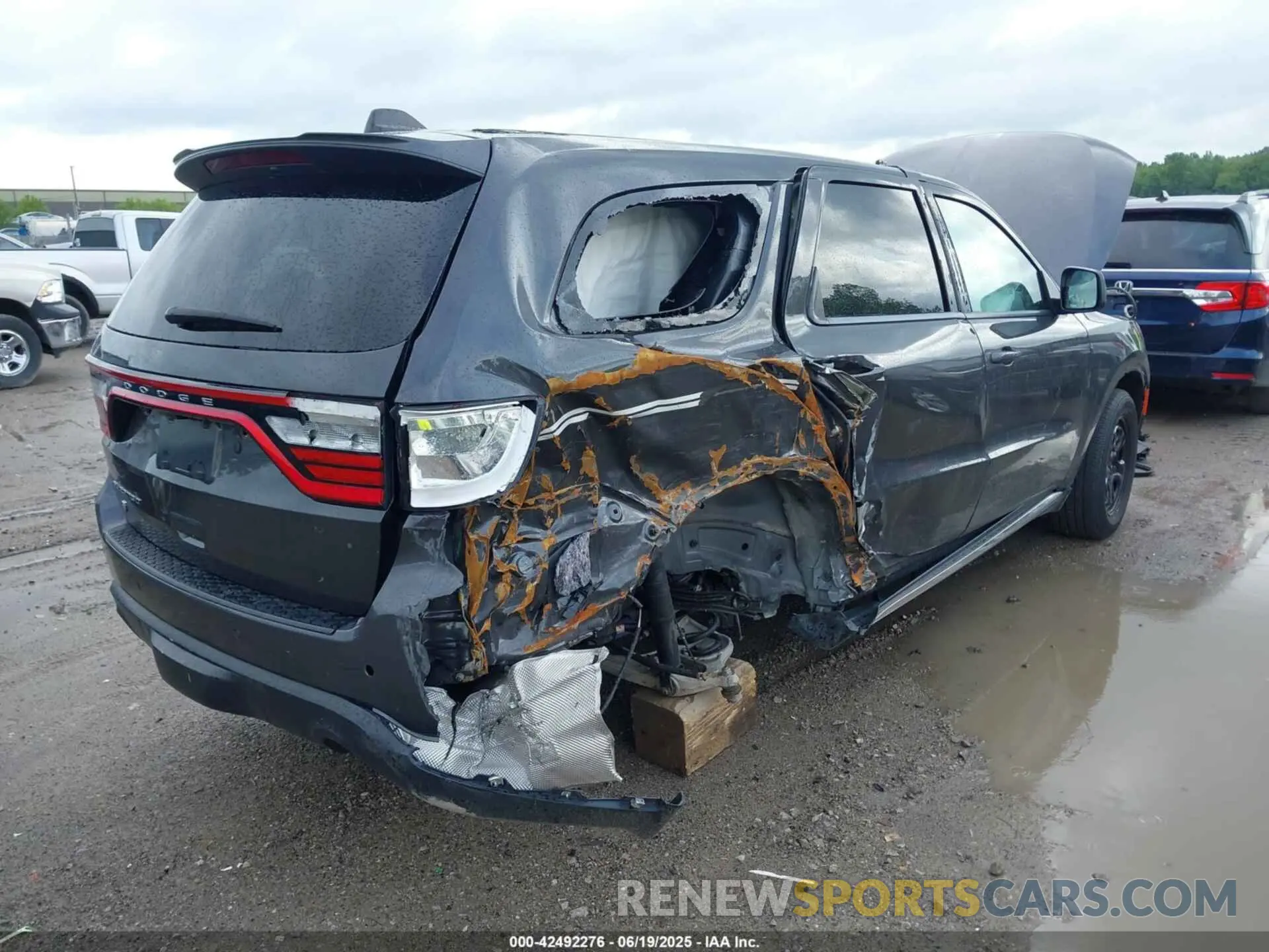 18 Photograph of a damaged car 1C4SDJFTXPC631559 DODGE DURANGO 2023