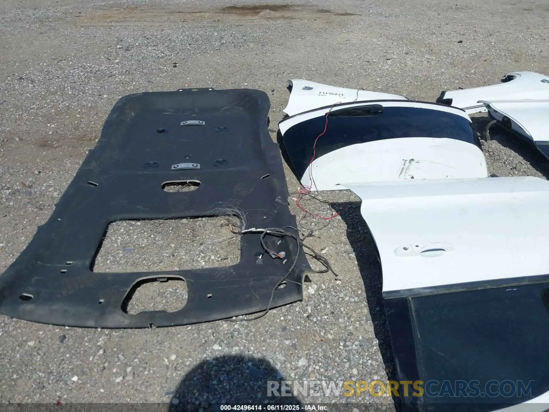 8 Photograph of a damaged car 1C4SDJH91PC601433 DODGE DURANGO 2023