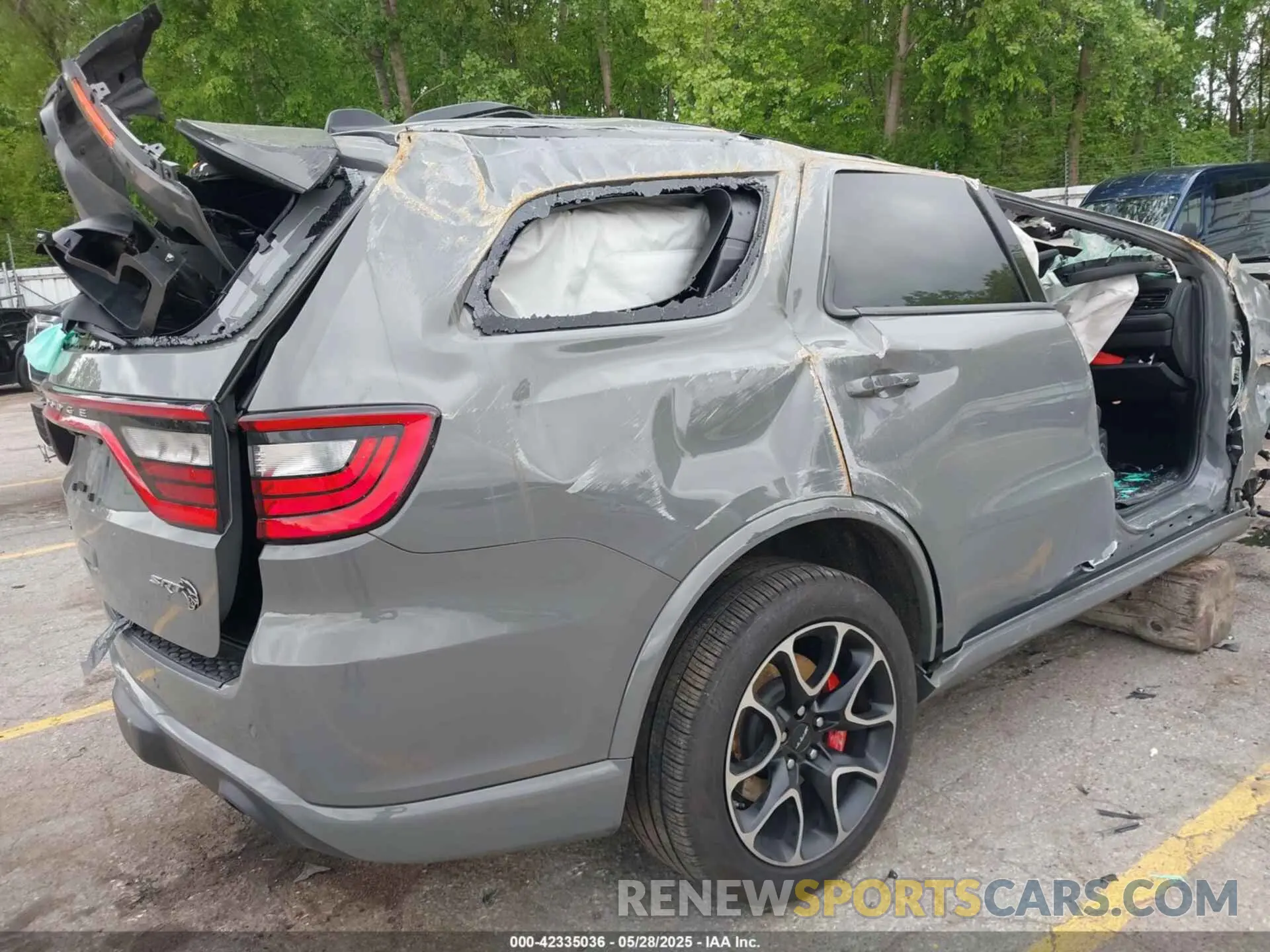 18 Photograph of a damaged car 1C4SDJH97PC555039 DODGE DURANGO 2023