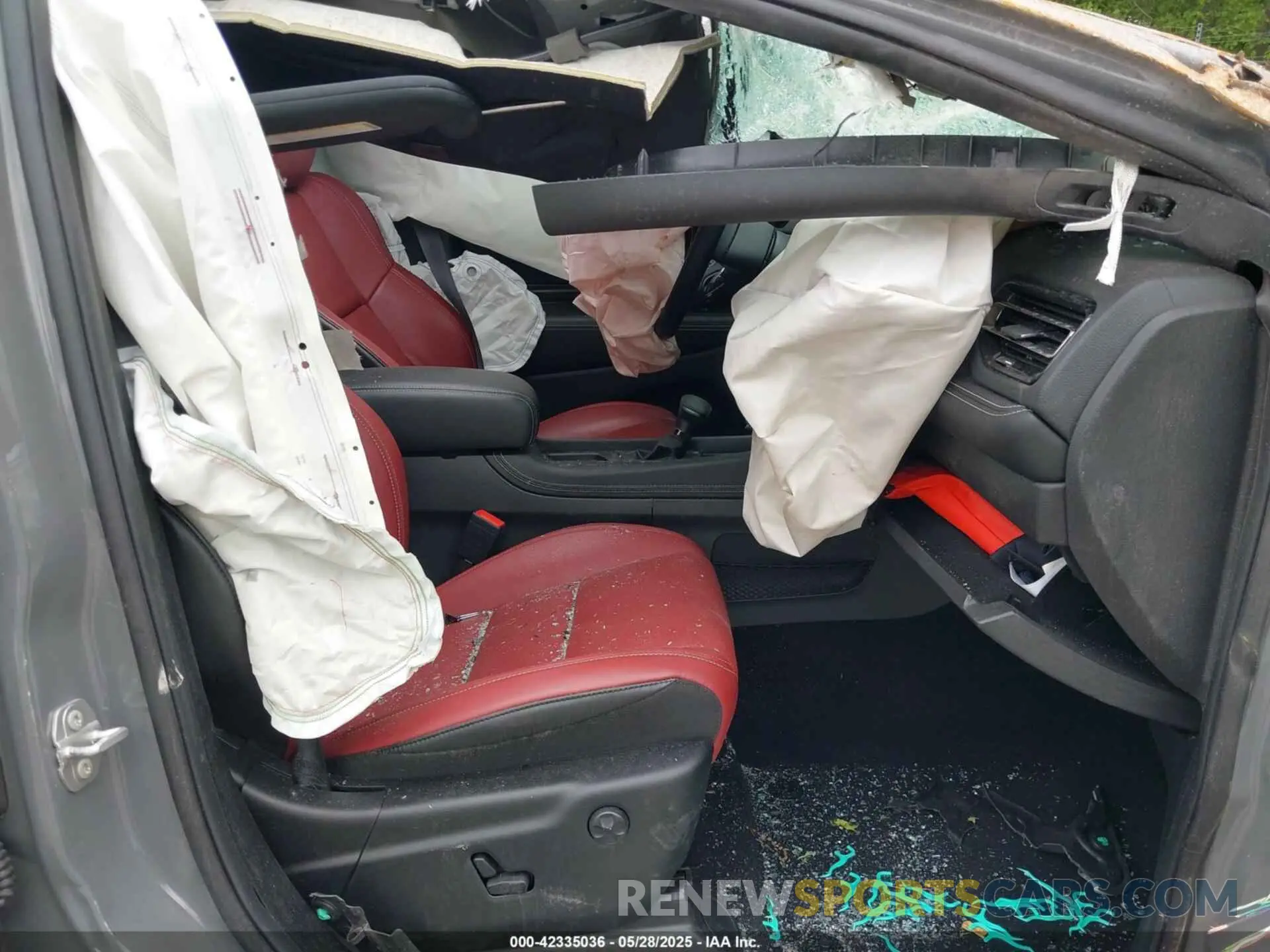 5 Photograph of a damaged car 1C4SDJH97PC555039 DODGE DURANGO 2023