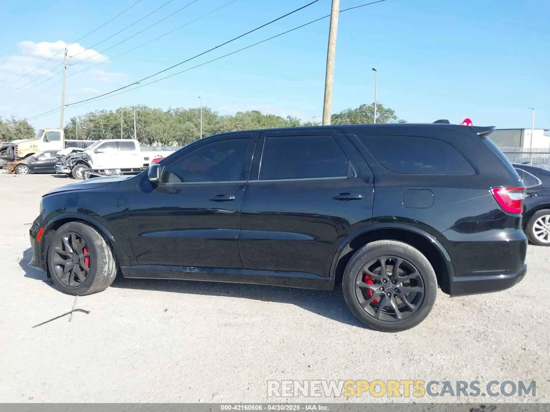 14 Photograph of a damaged car 1C4SDJH9XPC554953 DODGE DURANGO 2023