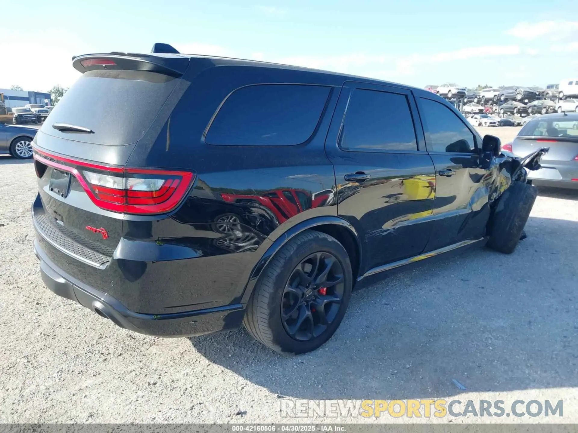 4 Photograph of a damaged car 1C4SDJH9XPC554953 DODGE DURANGO 2023