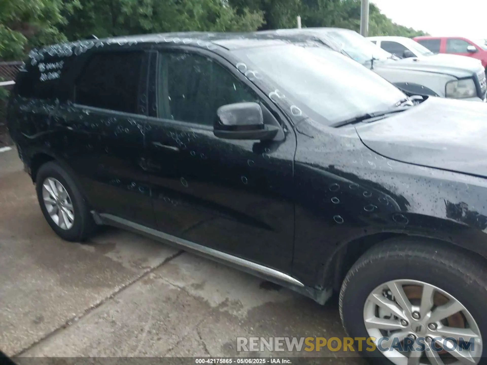 14 Photograph of a damaged car 1C4RDHAG4RC149822 DODGE DURANGO 2024