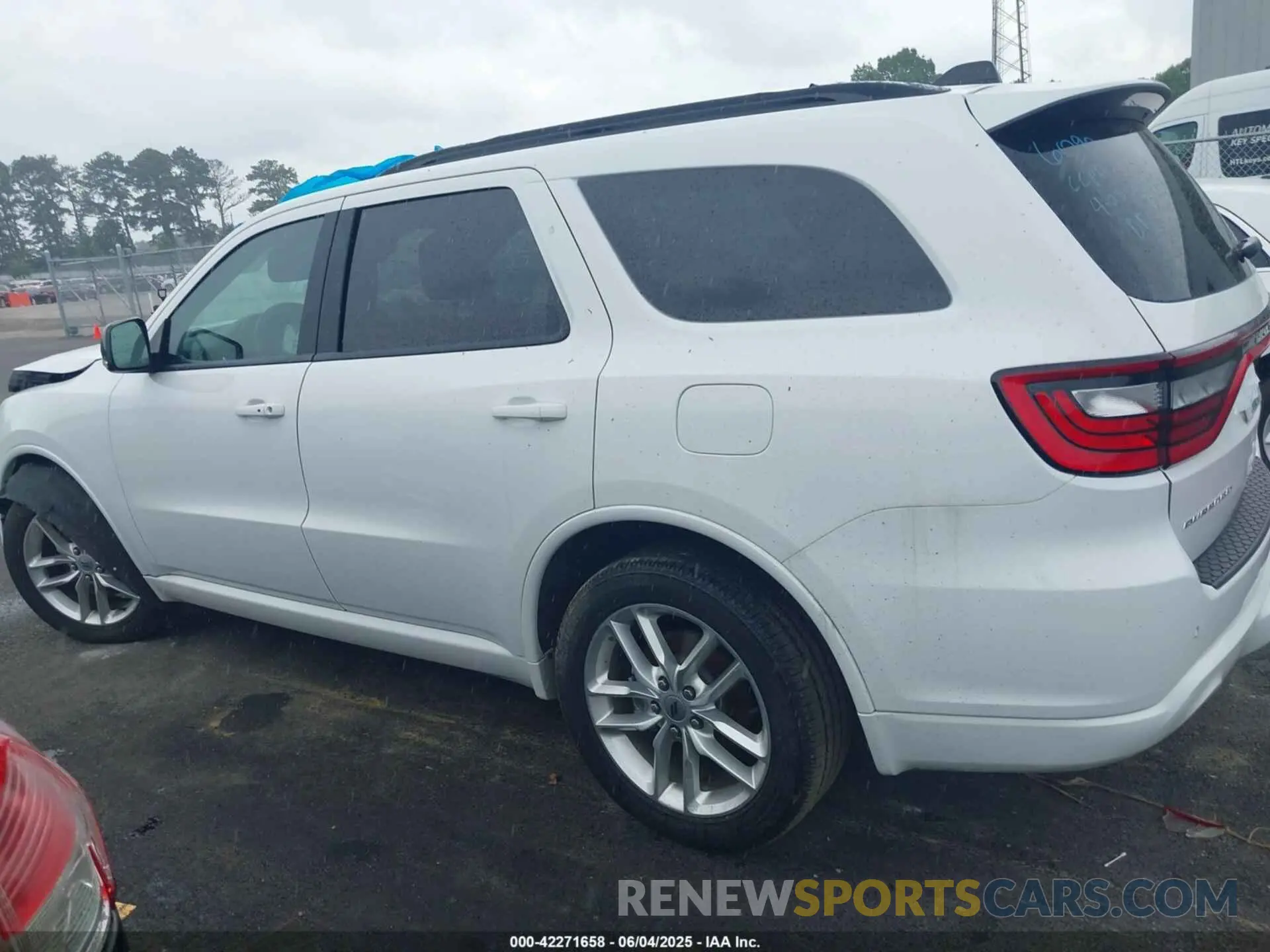 13 Photograph of a damaged car 1C4RDHDG0RC136092 DODGE DURANGO 2024