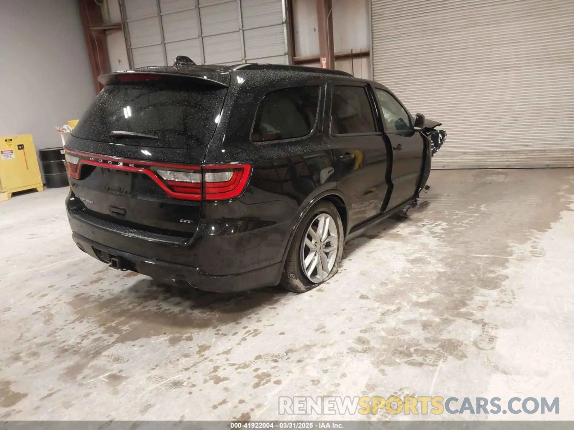 4 Photograph of a damaged car 1C4RDHDG1RC189738 DODGE DURANGO 2024