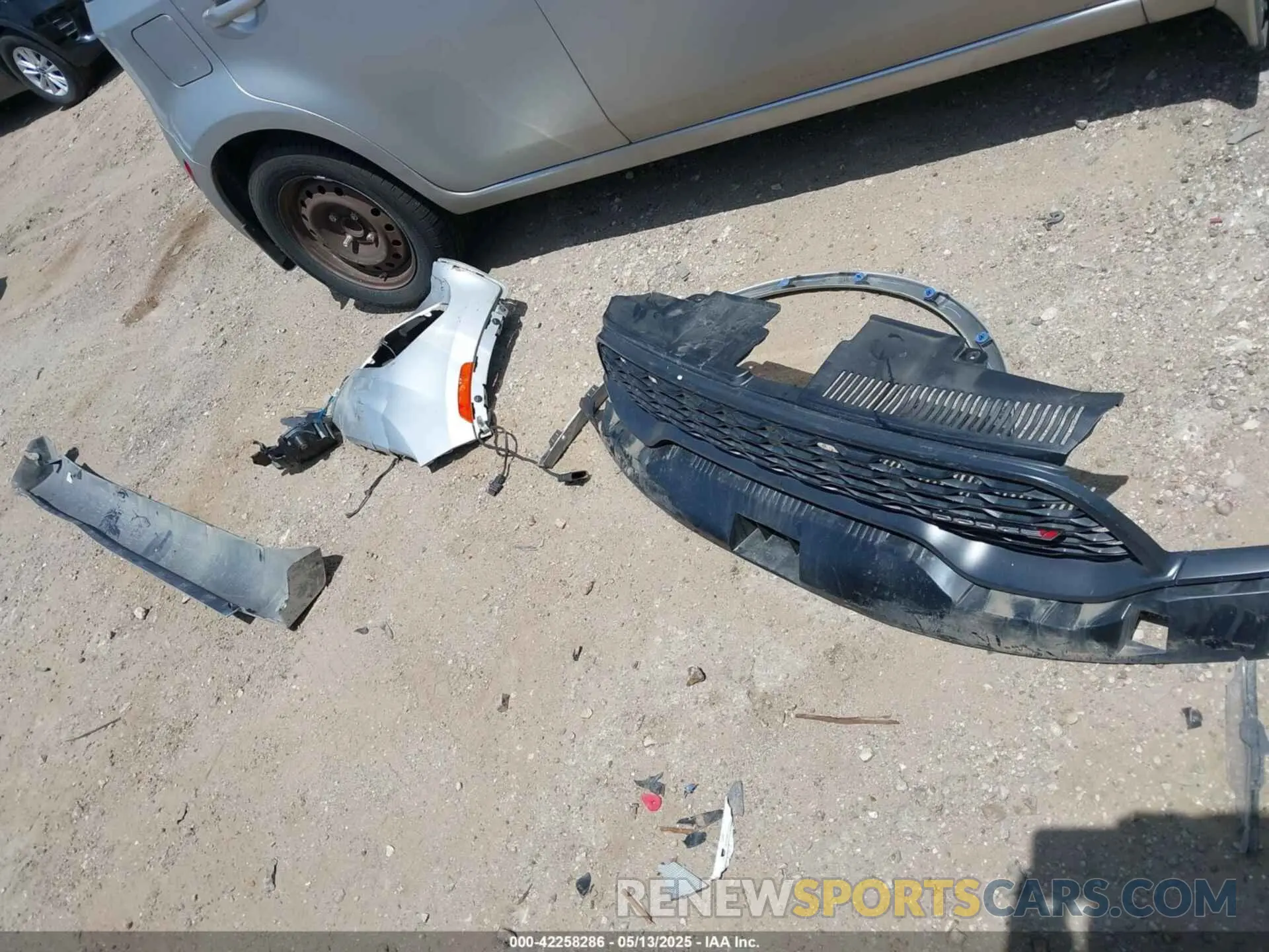 12 Photograph of a damaged car 1C4RDHDG7RC118866 DODGE DURANGO 2024