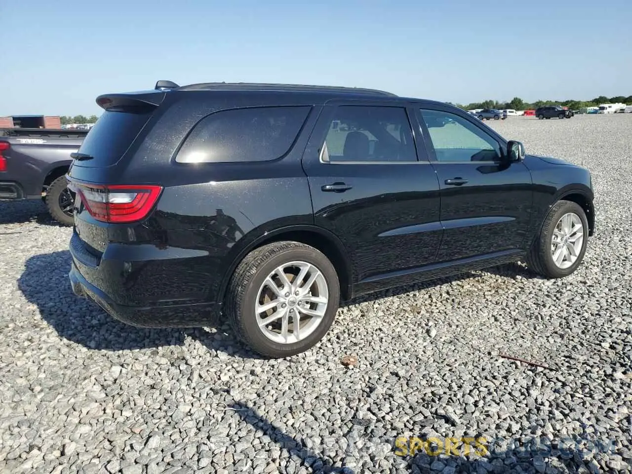 3 Photograph of a damaged car 1C4RDHDG8RC237557 DODGE DURANGO 2024