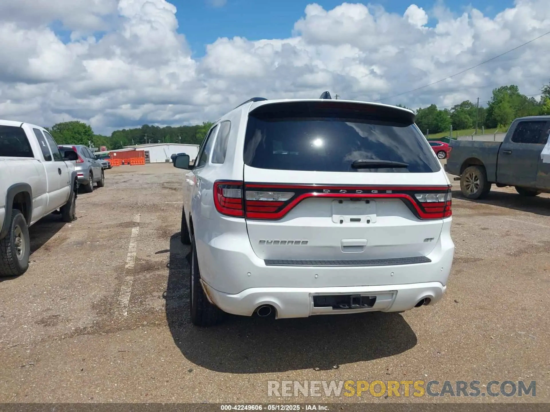 17 Photograph of a damaged car 1C4RDHDG9RC118383 DODGE DURANGO 2024