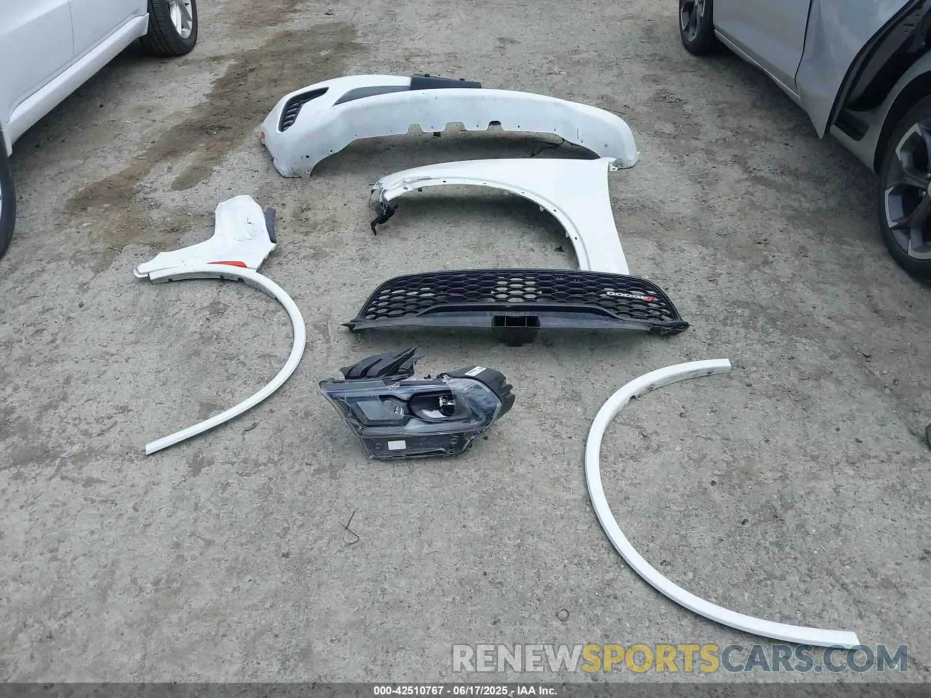 12 Photograph of a damaged car 1C4RDJDG0RC213096 DODGE DURANGO 2024