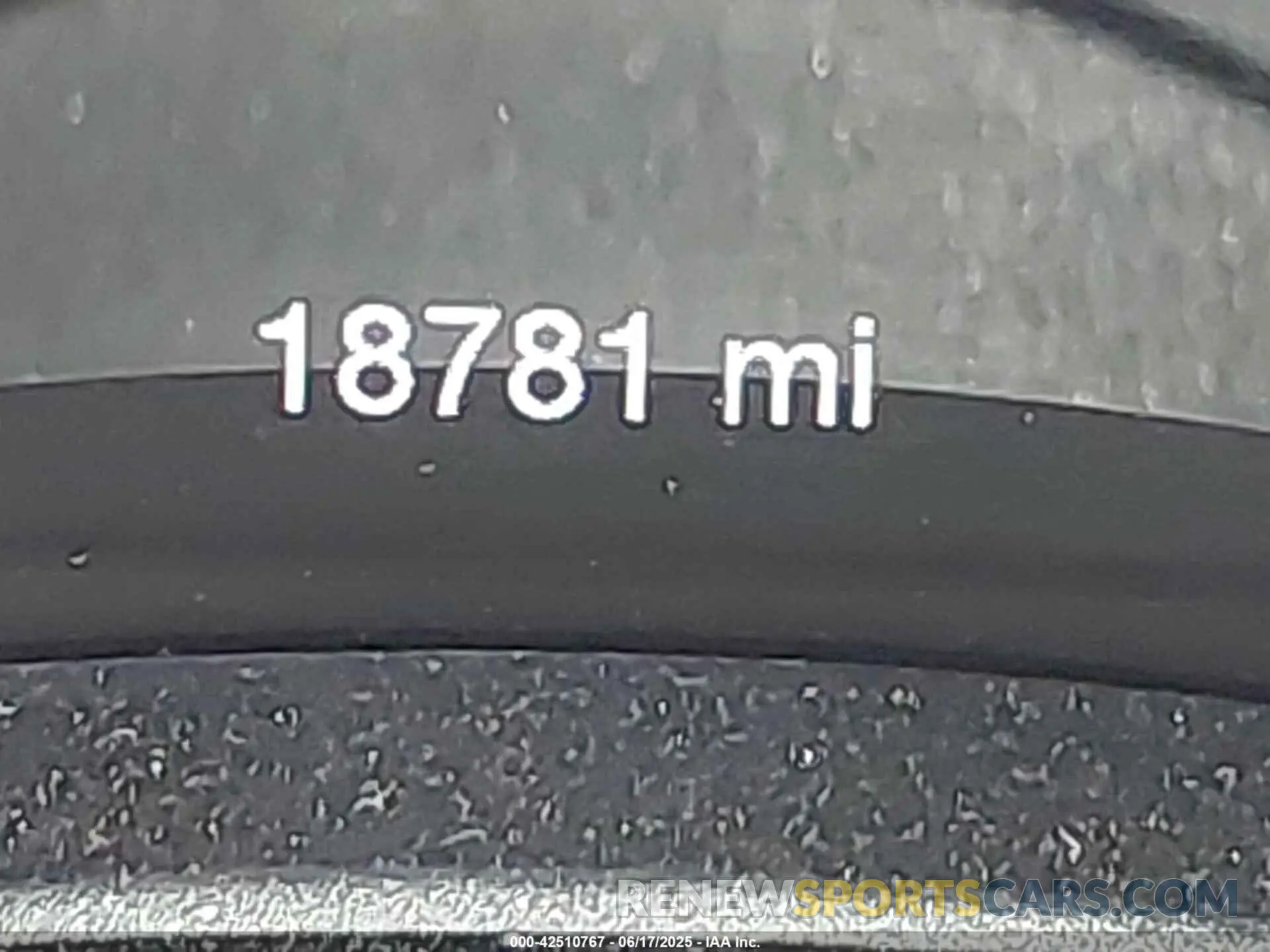 16 Photograph of a damaged car 1C4RDJDG0RC213096 DODGE DURANGO 2024