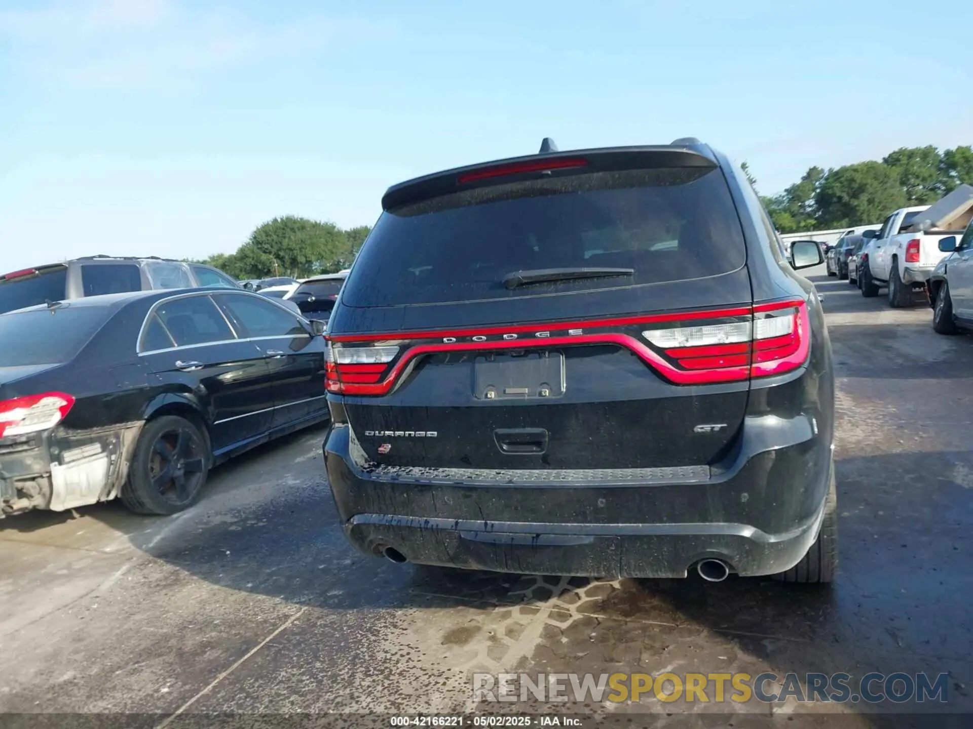 16 Photograph of a damaged car 1C4RDJDG4RC234050 DODGE DURANGO 2024