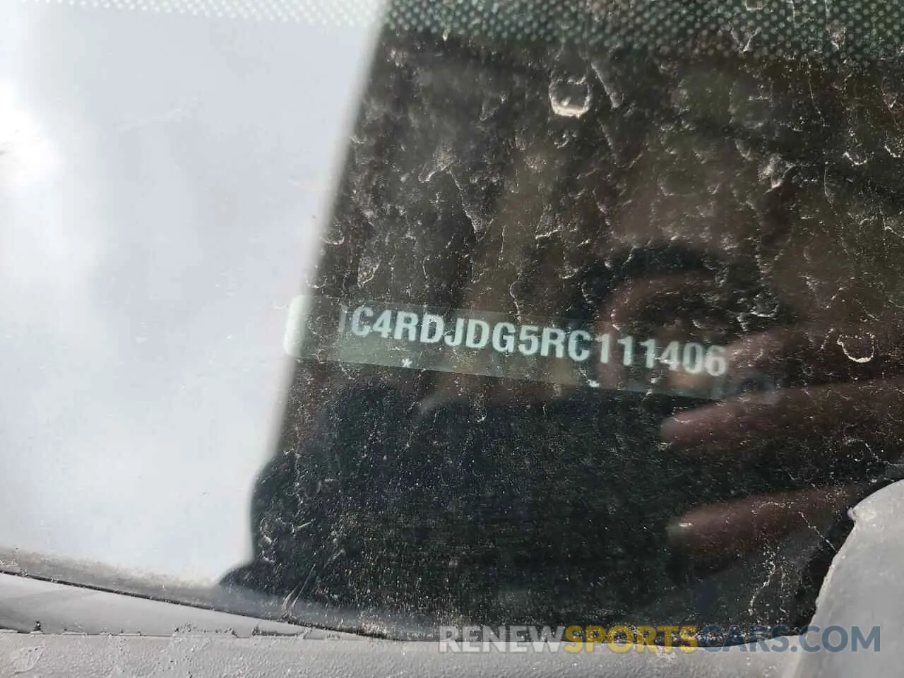 16 Photograph of a damaged car 1C4RDJDG5RC111406 DODGE DURANGO 2024