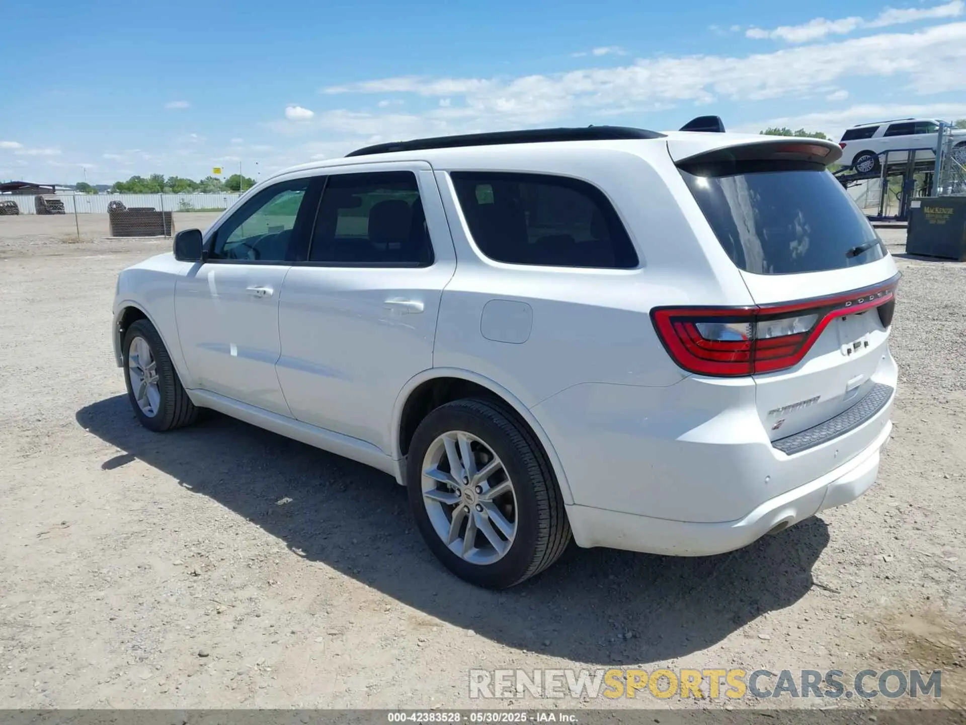 3 Photograph of a damaged car 1C4RDJDG6RC192187 DODGE DURANGO 2024
