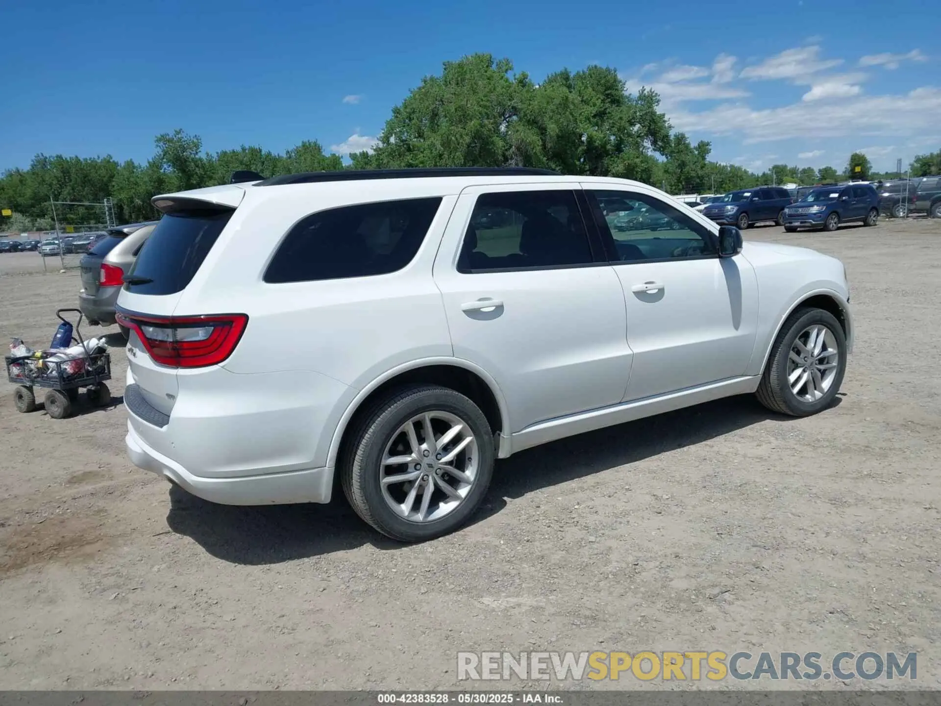 4 Photograph of a damaged car 1C4RDJDG6RC192187 DODGE DURANGO 2024
