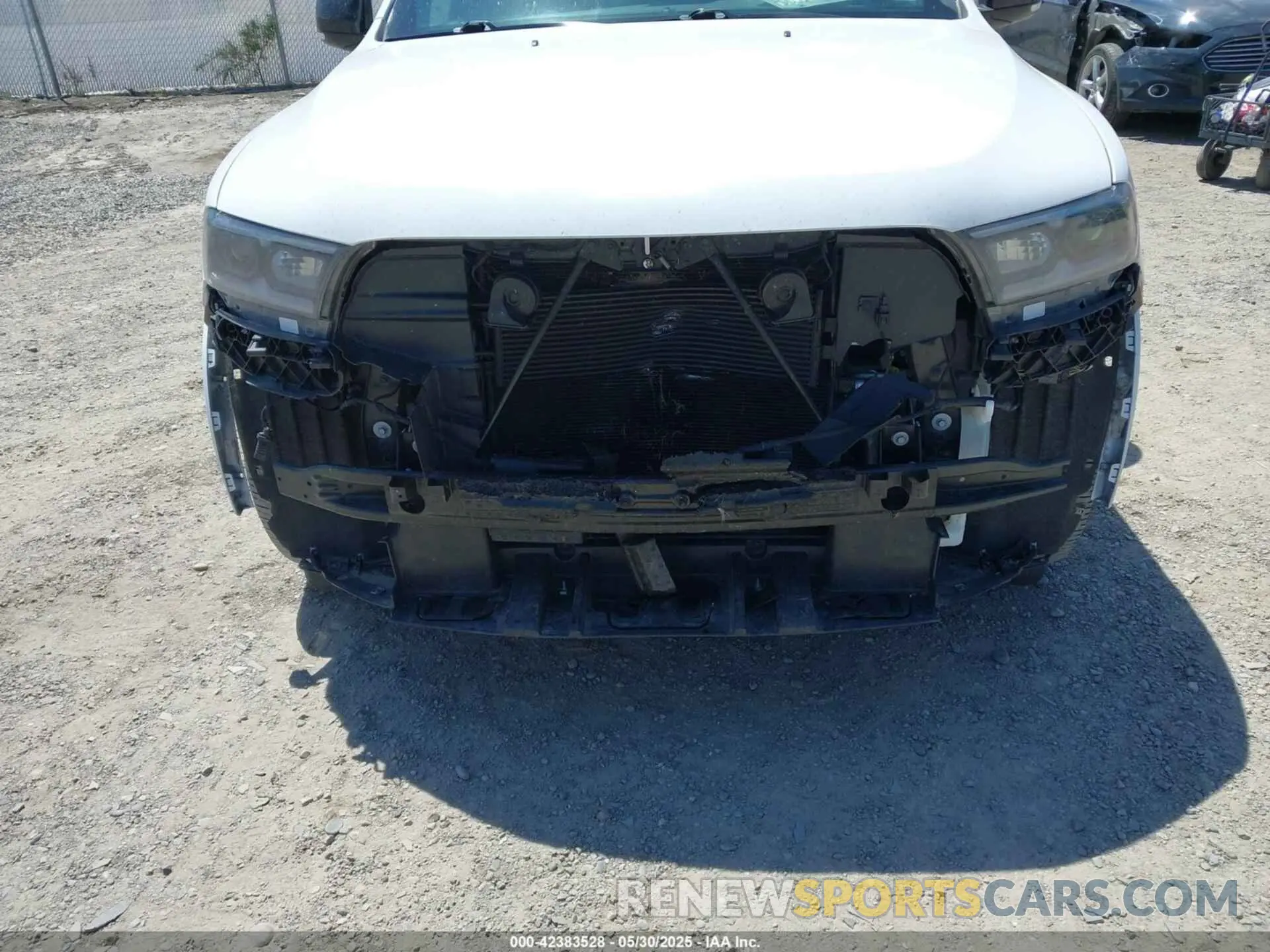 6 Photograph of a damaged car 1C4RDJDG6RC192187 DODGE DURANGO 2024