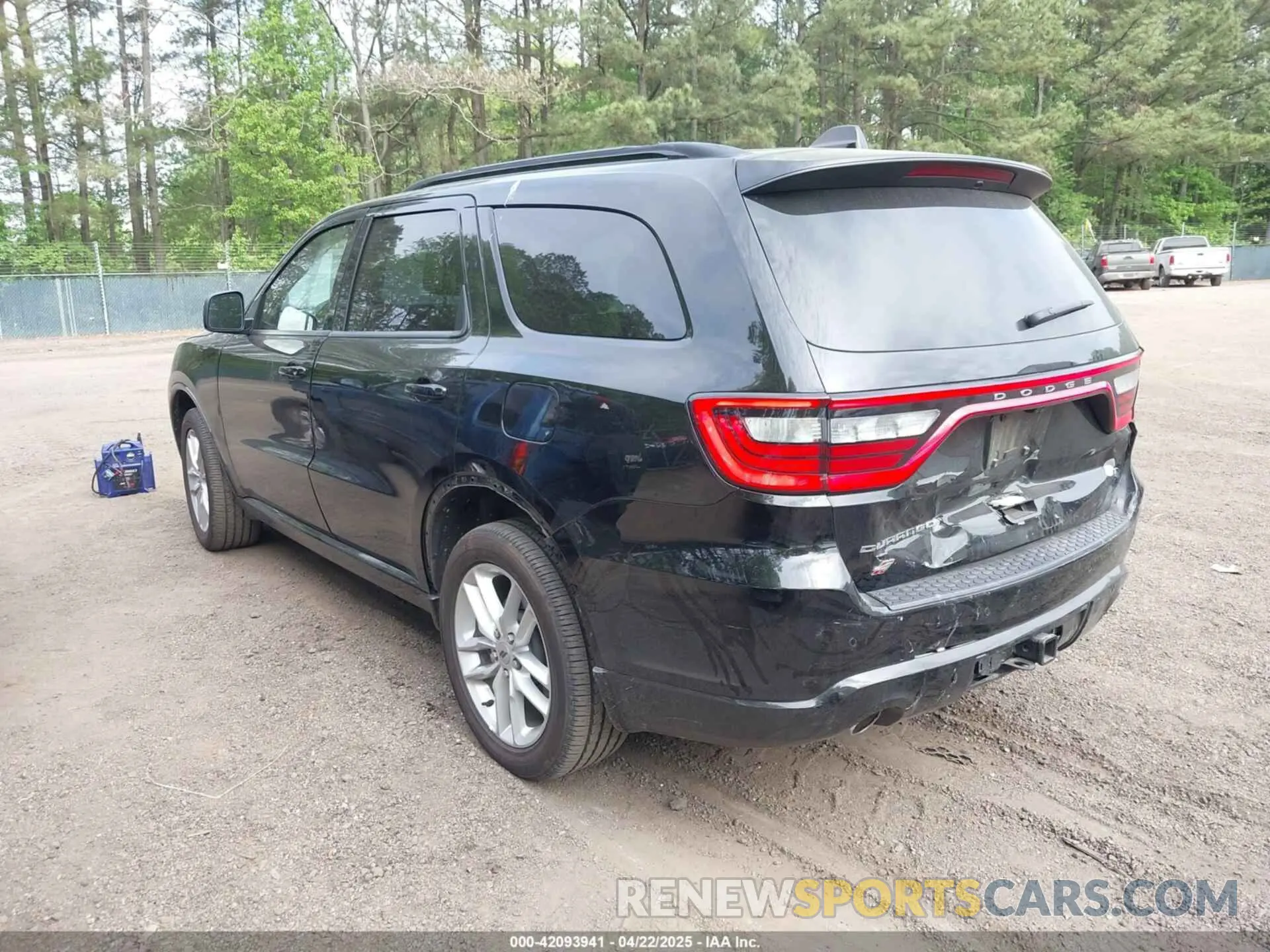 3 Photograph of a damaged car 1C4RDJDG6RC192190 DODGE DURANGO 2024
