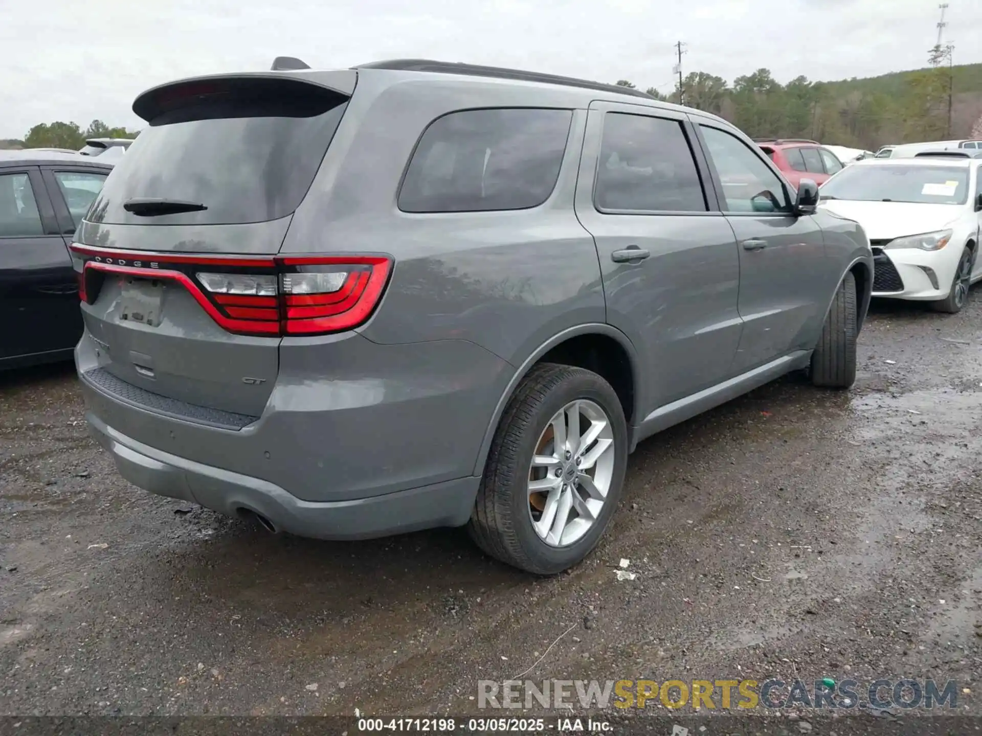 4 Photograph of a damaged car 1C4RDJDG7RC212897 DODGE DURANGO 2024